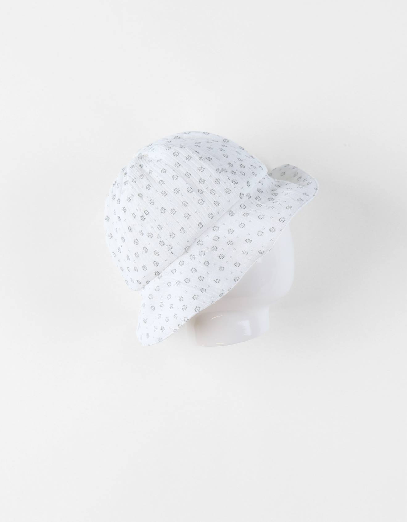 Chapeau Blanc