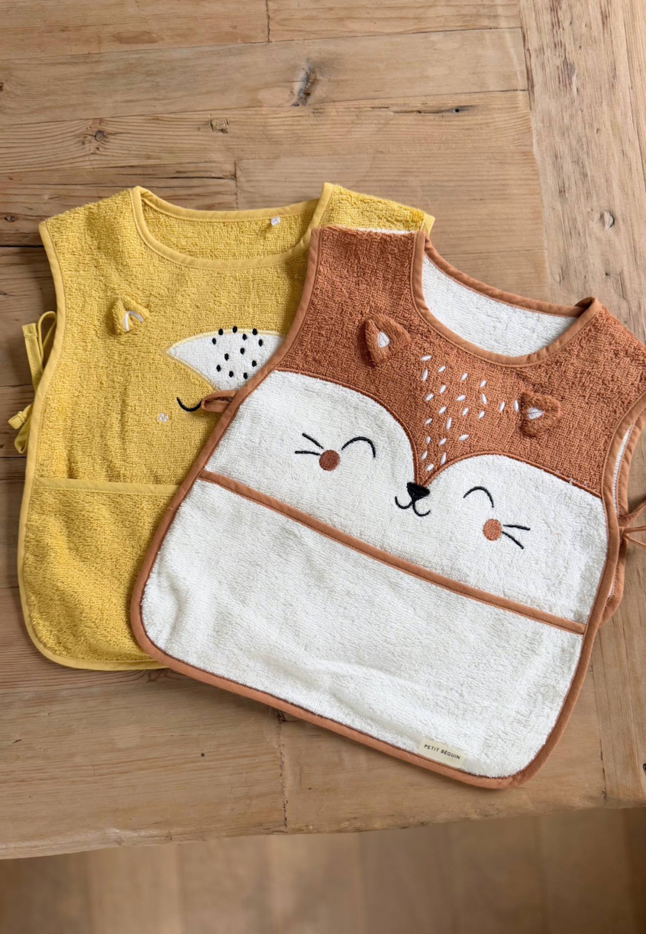 Lot De 2 Bavoirs Bébé Merlin Ocre