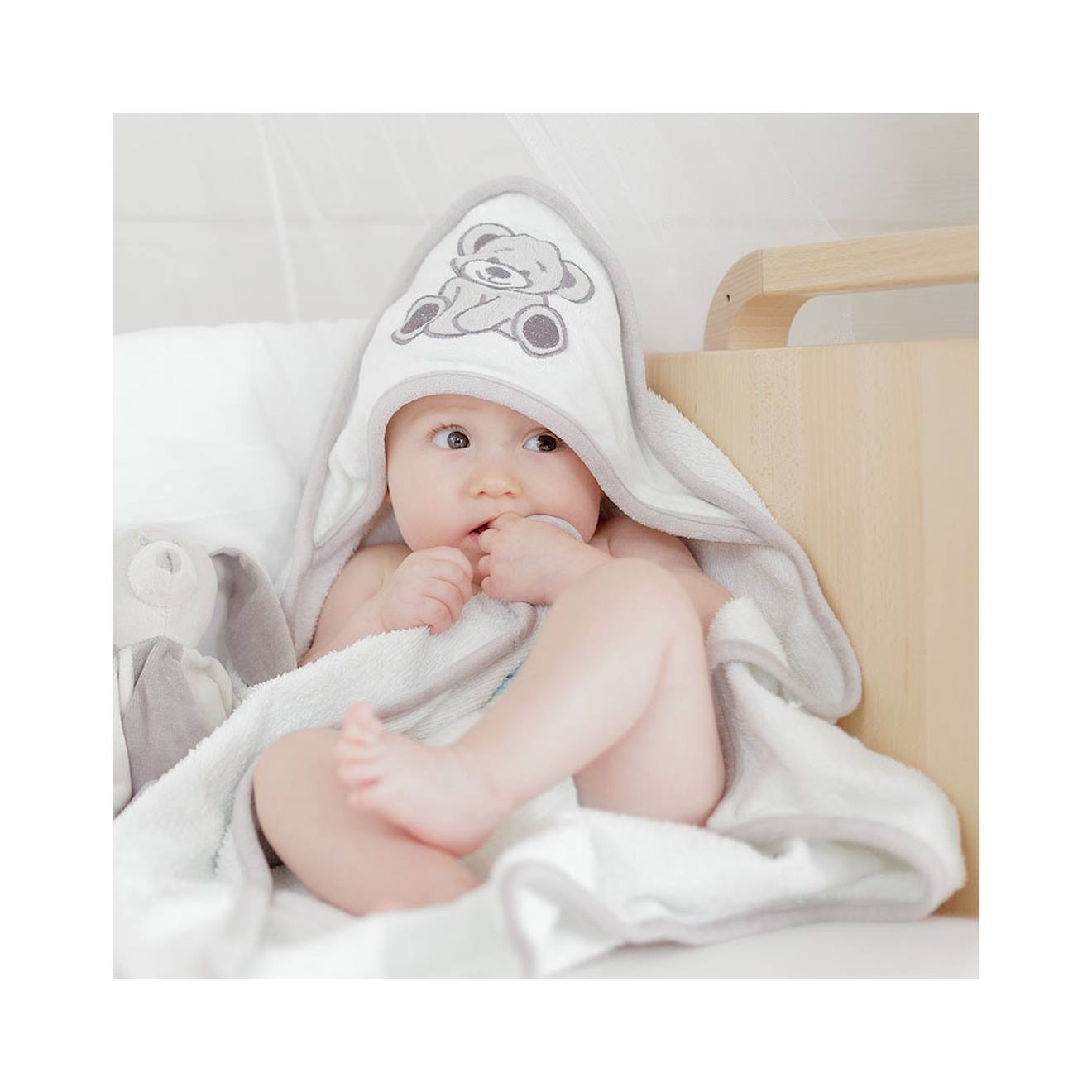 Sortie De Bain Bébé Blanc (Trois Kilos Sept) - Image 1