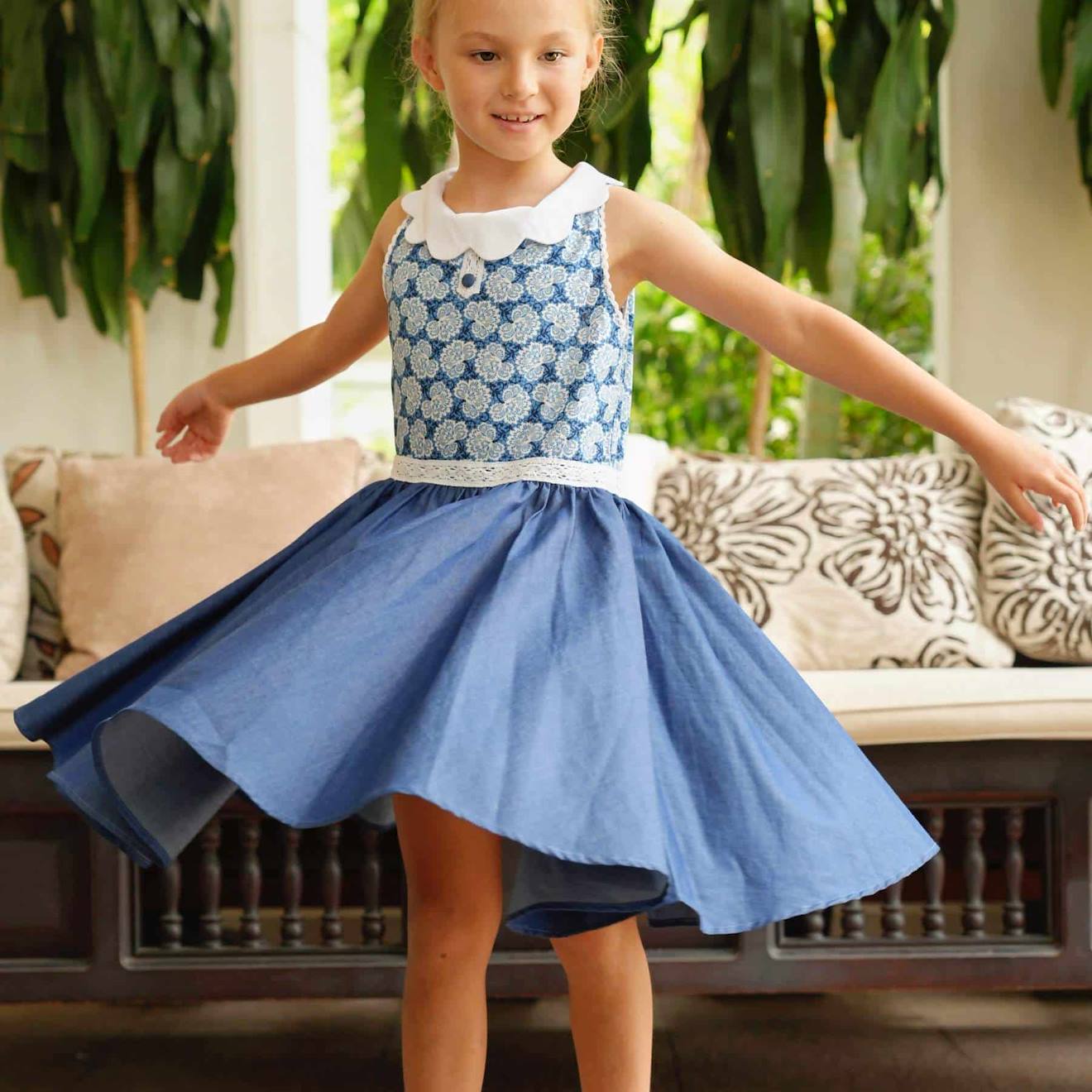 Robe Qui Tourne Été Fleurie Dentelle Hepburn Bleu Roi Bleu Denim