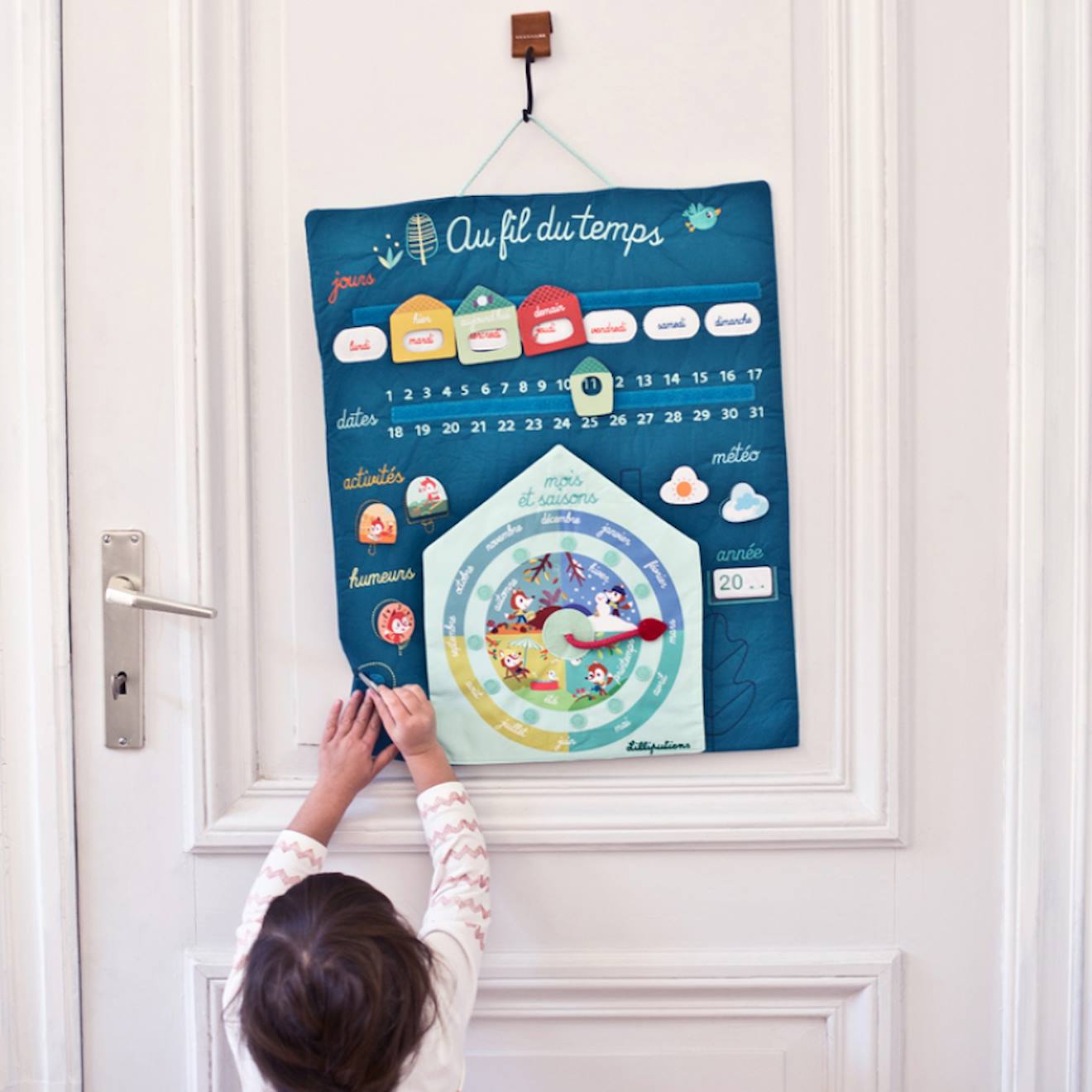 Lilliputiens - Calendrier En Tissu éducatif Pour Enfants - Apprendre Les Jours, Mois, Saisons - Avec Scratchs - Dès 3 Ans