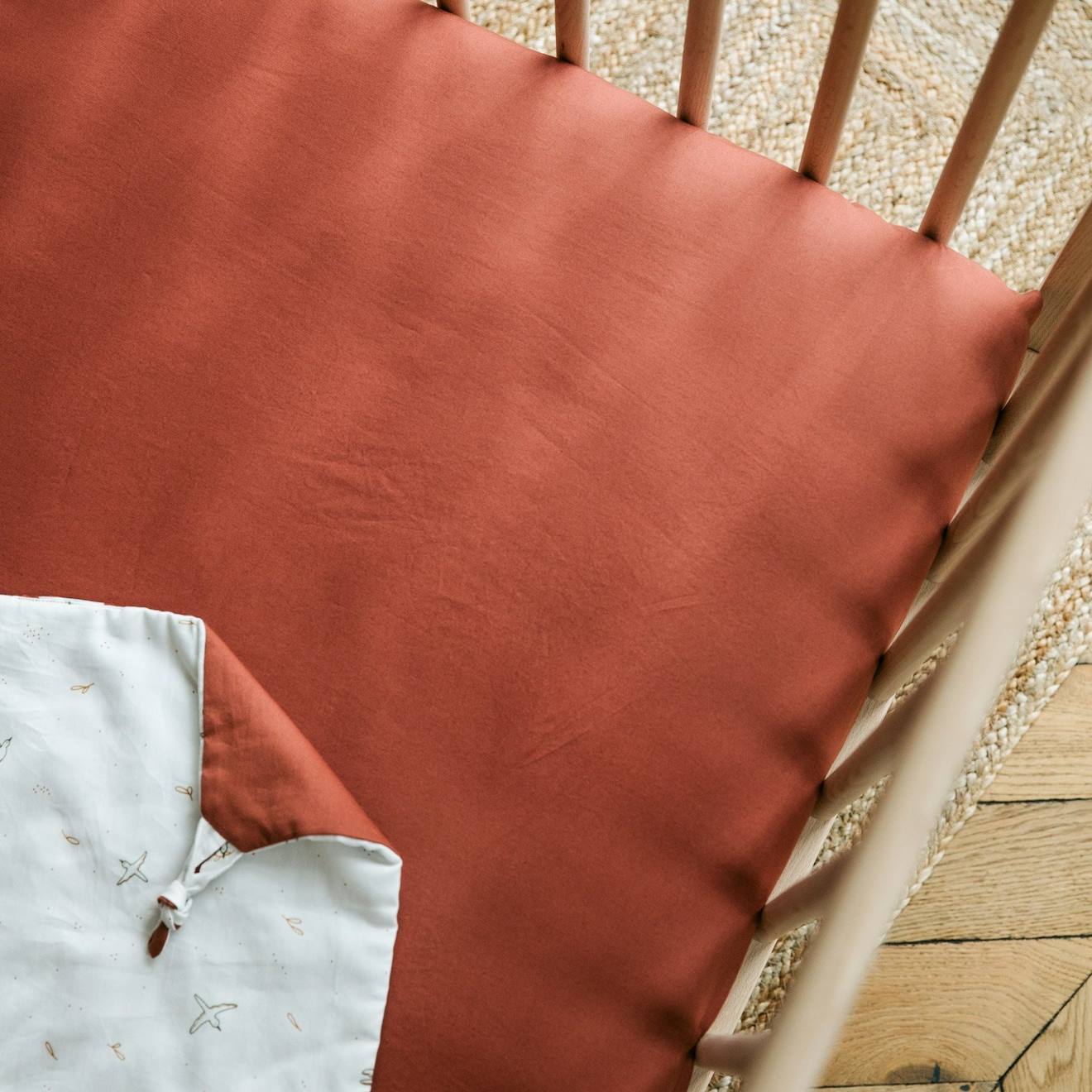 Drap Housse Pur Coton Bio Pour Lit Bébé Terracotta