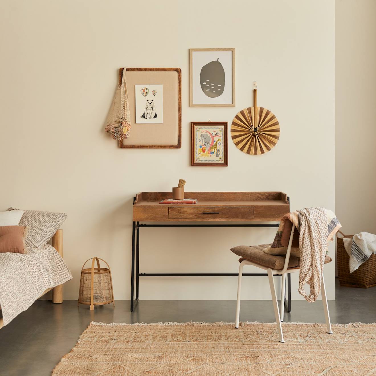Bureau Enfant En Bois De Manguier Massif Et Métal 114 Hedda Marron