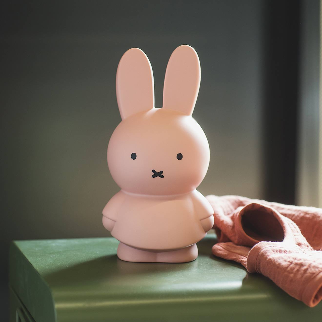 Tirelire Miffy Rose (Atelier Pierre Junior) - Image 1