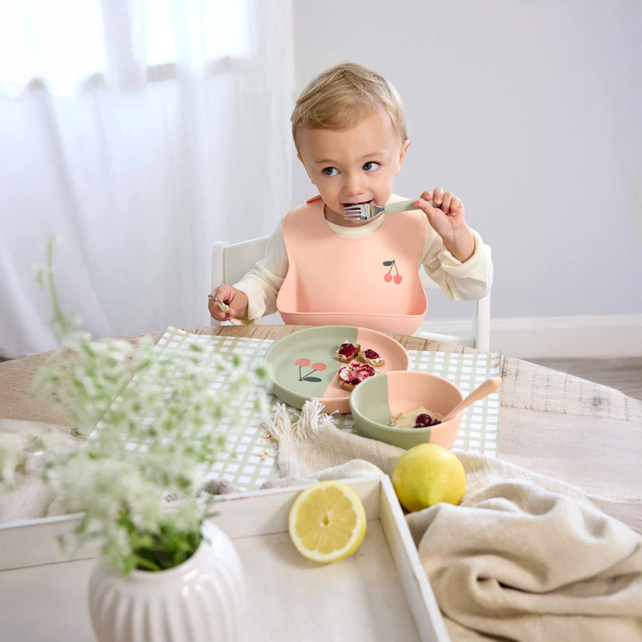 Assiette En Silicone - Happy Fruits Rose (Lassig) - Image 1