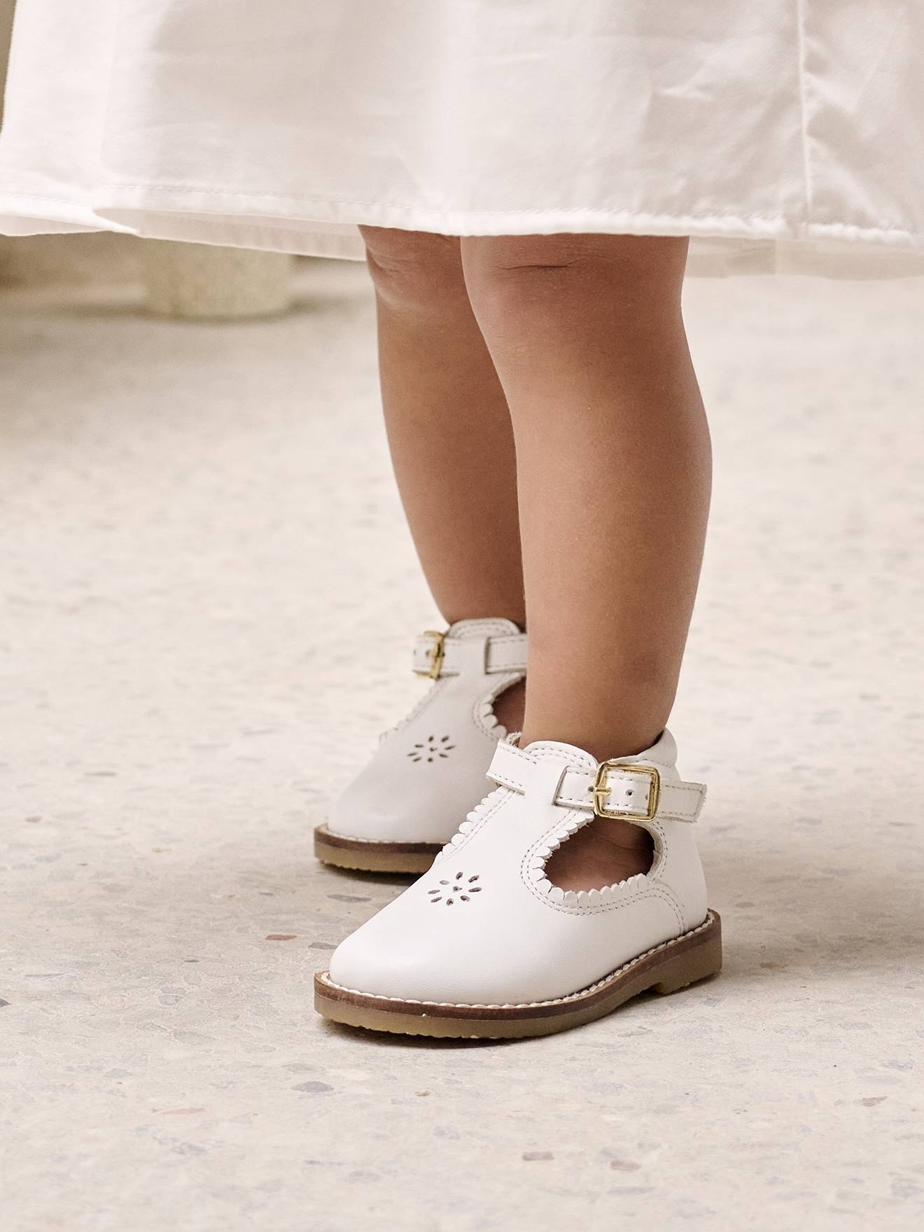 Salomés cuir bébé blanc