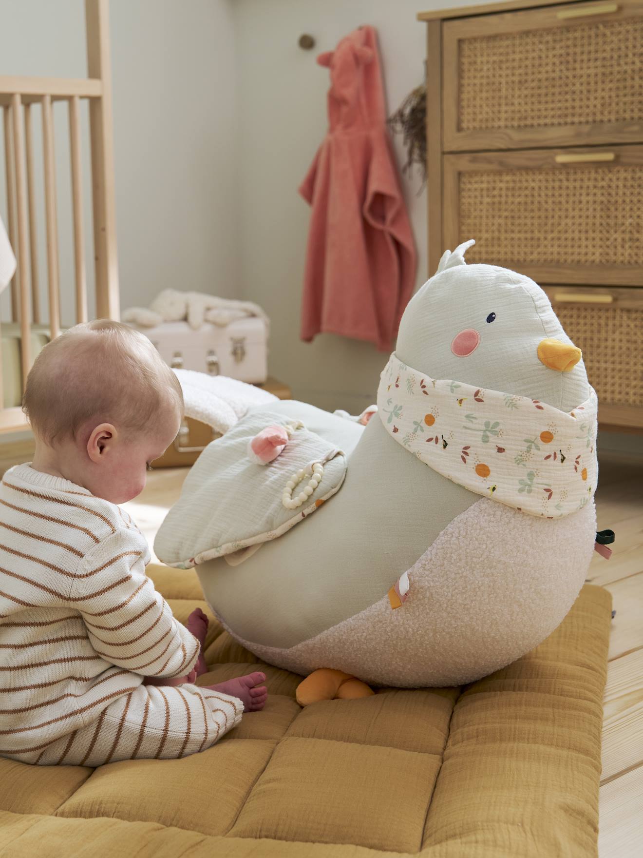 Grande peluche d'activités oiseau SAVANIA vert