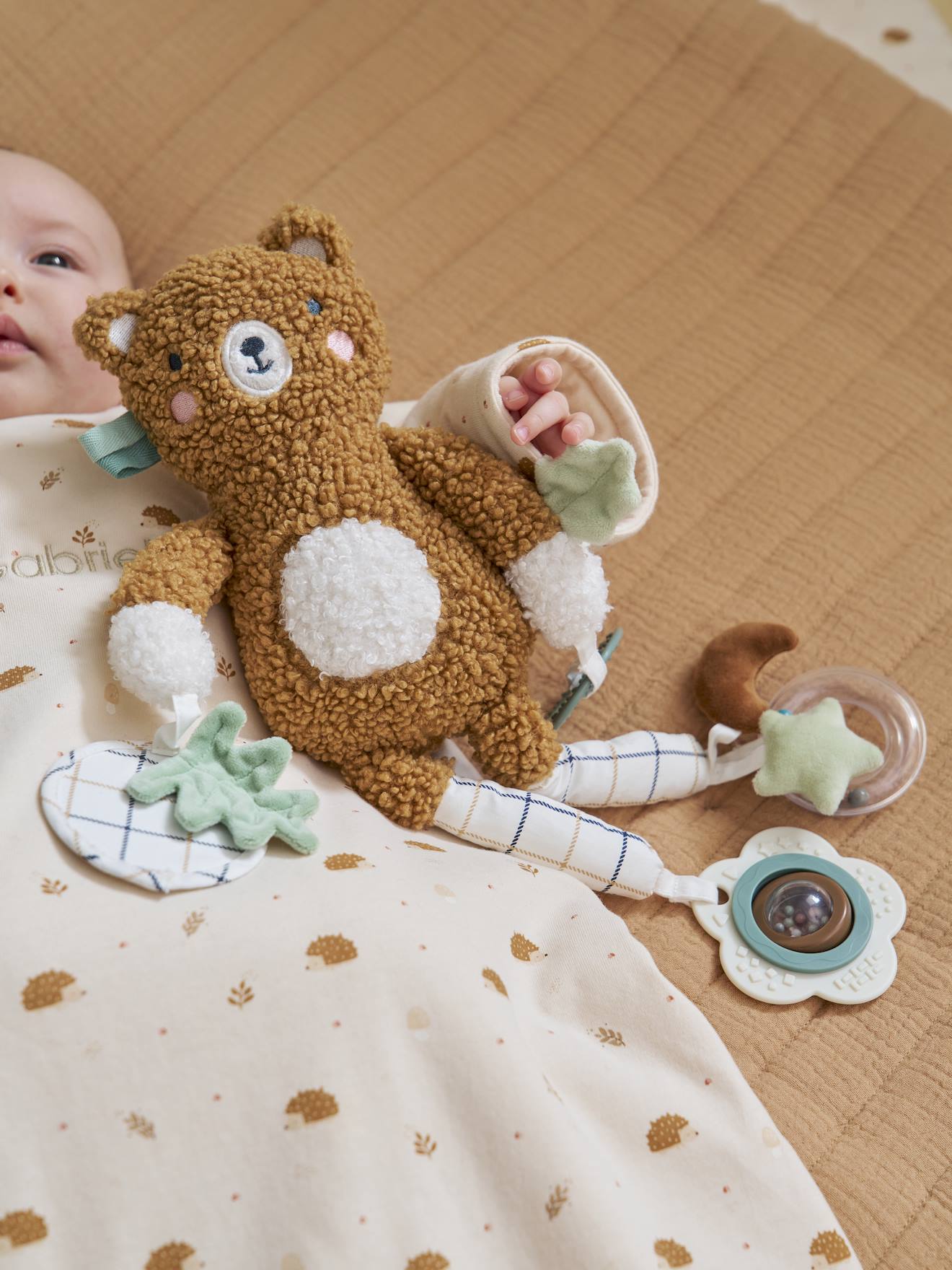 Peluche d'activités à suspendre GREEN FOREST vert