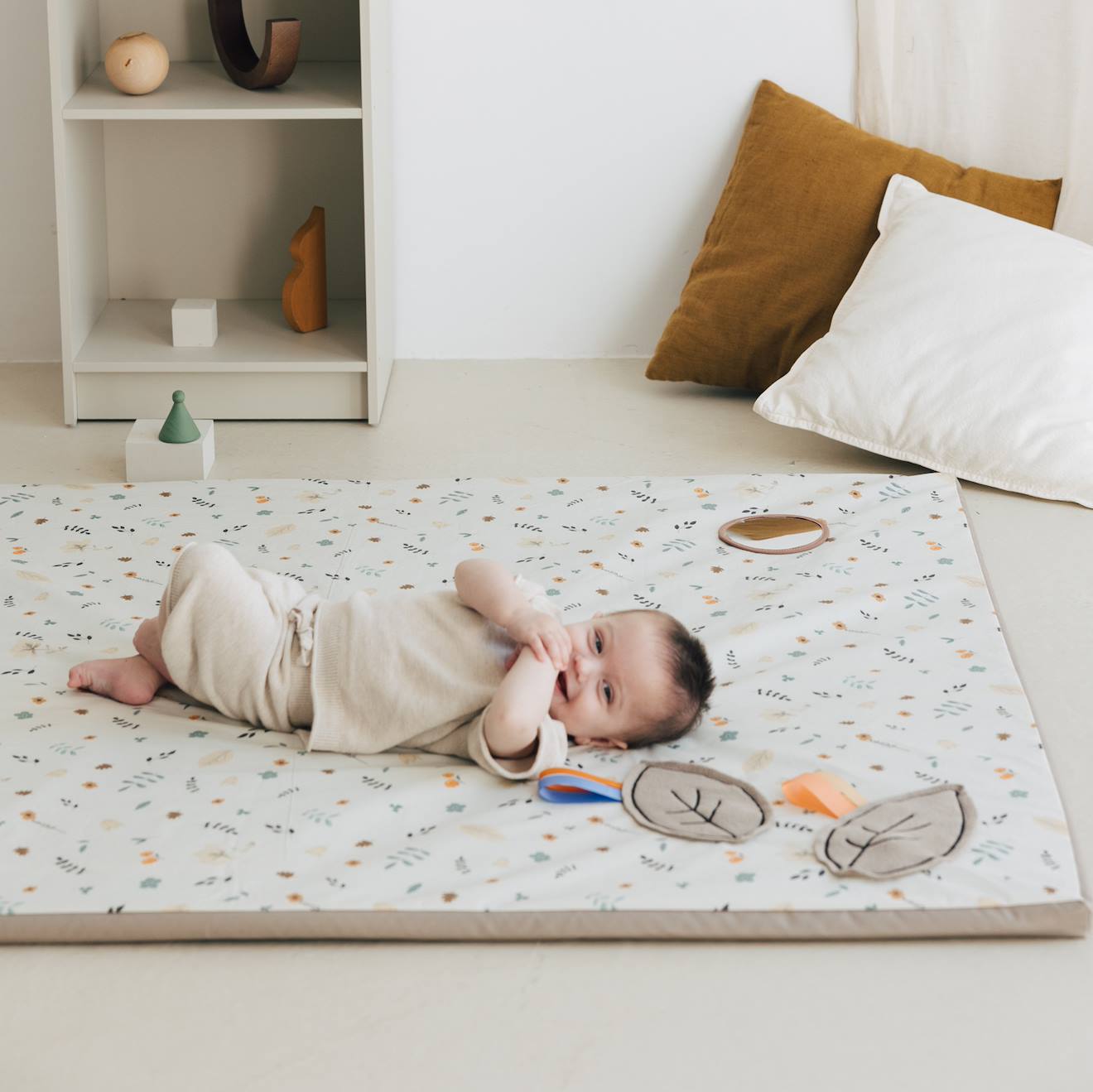 Tapis De Motricité Enrollagateo Coton Biologique Motifs Petite Fleur