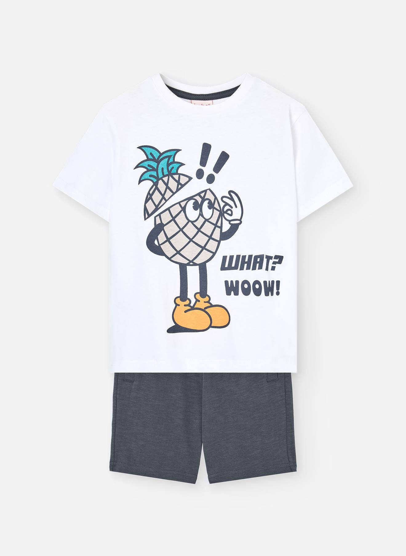 Ensemble T-shirt Avec Dessin Frontal Et Pantalon Court Uni Gris