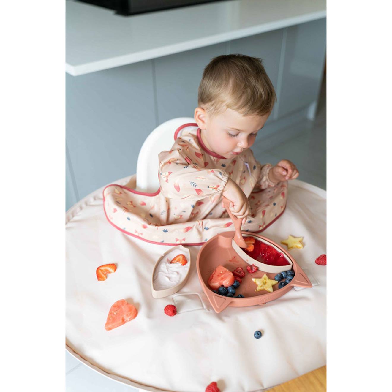 Kit Bavoir Et Plateau Transportable Beige (TIDY TOT) - Image 1