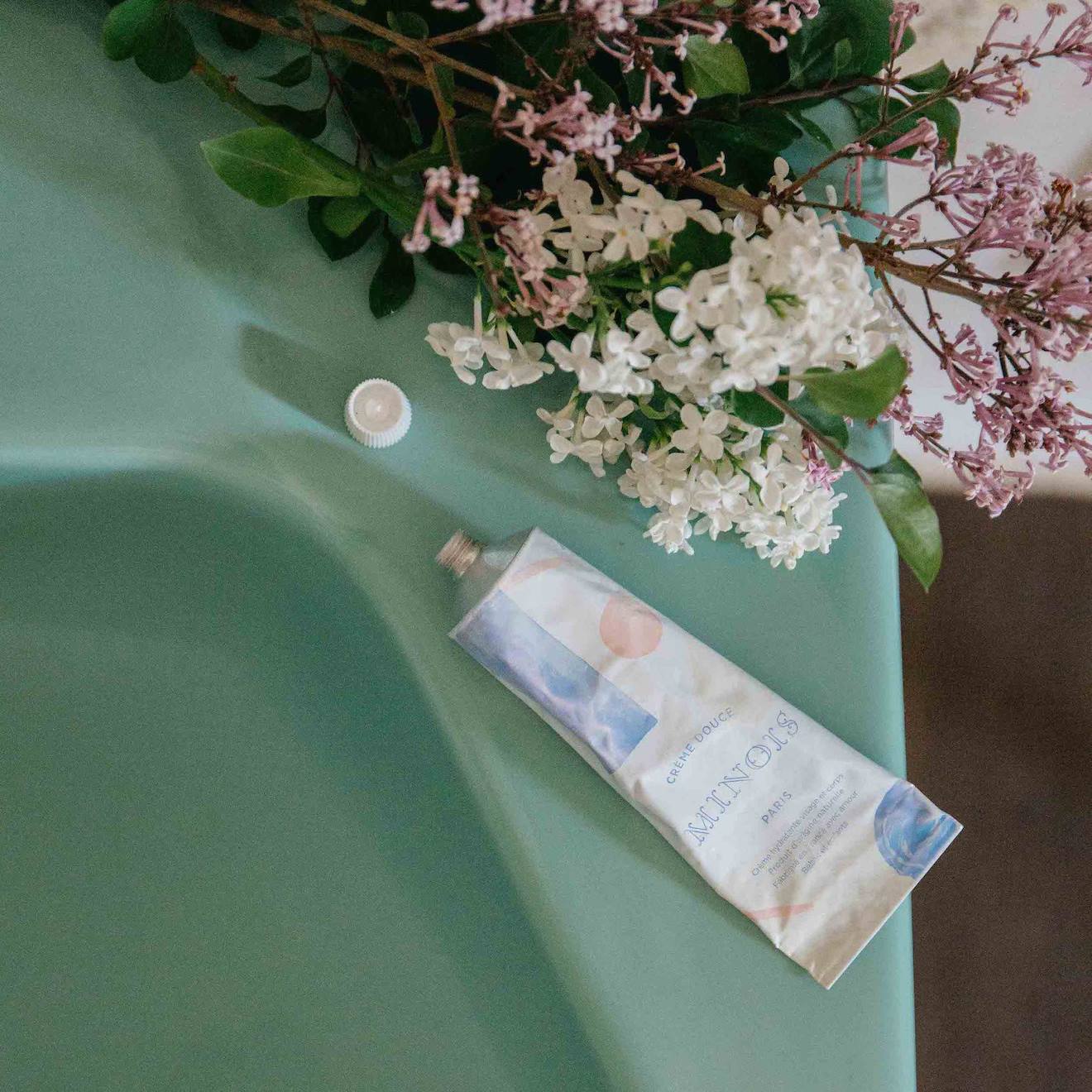 Crème Hydratante Visage Et Corps 100ml Blanc (Minois Paris) - Image 1