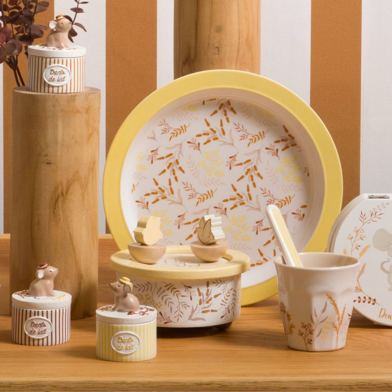 Boîte à Musique Vintage OMABETA - Déesse Scintillante LED - Château Dans Le Ciel