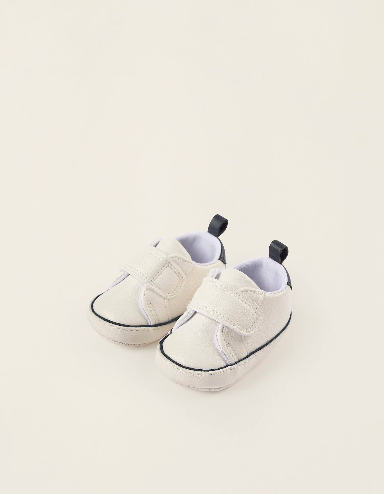 Baskets En Similicuir Blanc