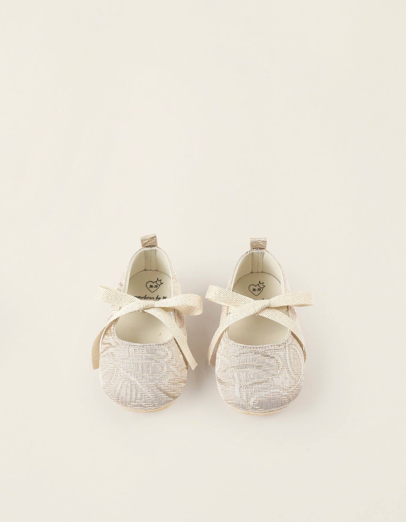 Ballerines Avec Texture Et Fils De Lurex Or