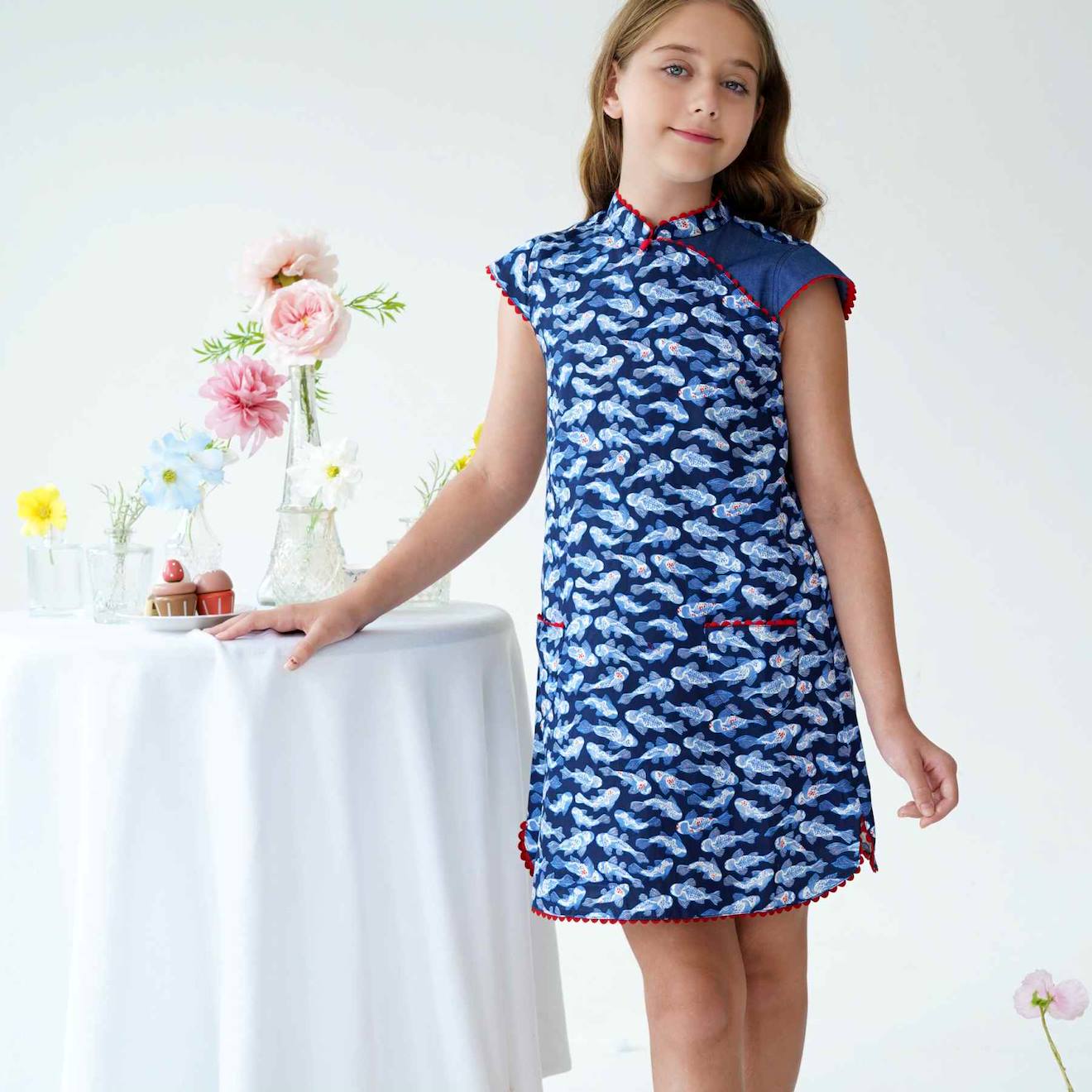 Robe Chinoise Poisson Koi Col Mao Annam Bleu Foncé Rouge