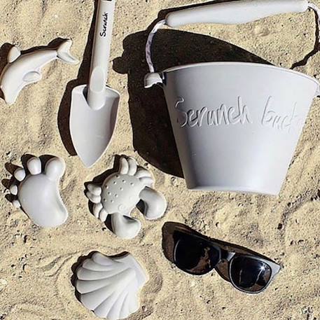 Set de 4 moules de plage en silicone souple Gris+Jaune+Rose+Rouge+Vert+Violet 2 - vertbaudet enfant 