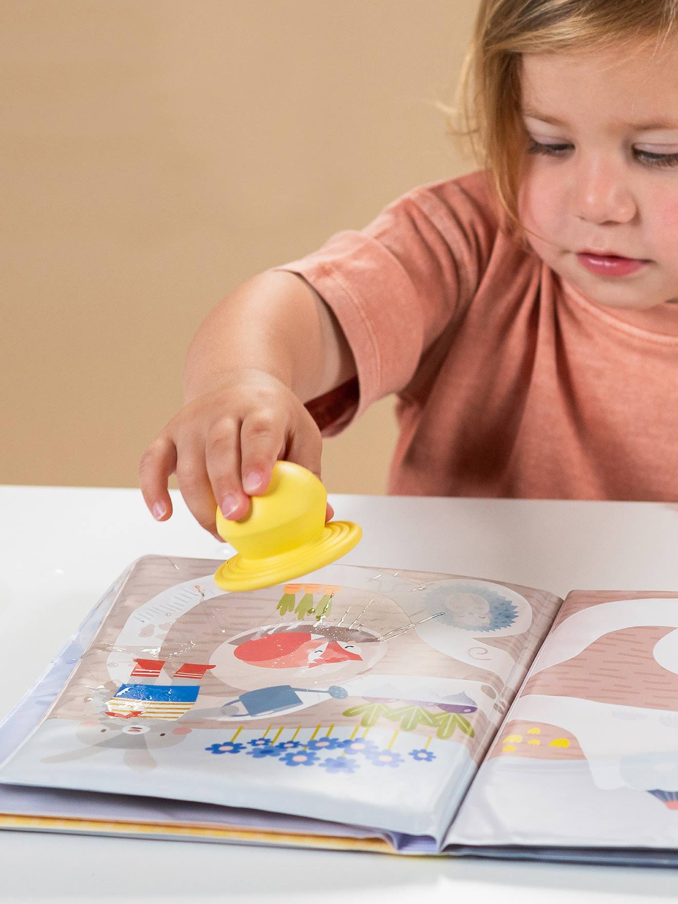 Livre à eau magique multicolore (Taf Toys) - Image 2