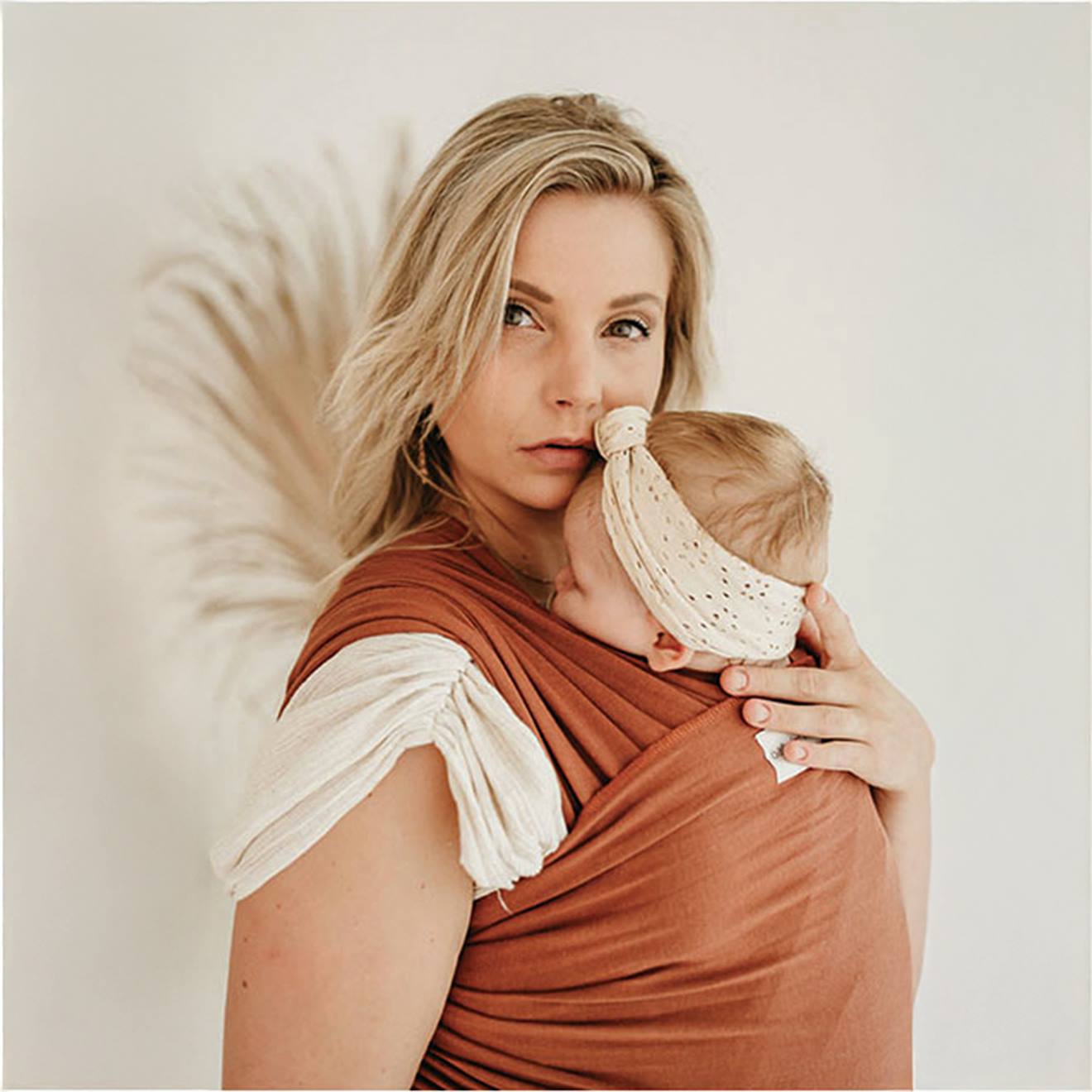 Écharpe De Portage En Coton Biologique Tricot Slen Terracotta (Babylonia) - Image 1