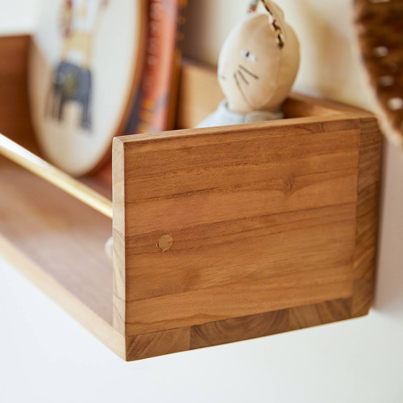 Etagère Murale Enfant En Bois De Teck Sasha 60 Naturel (Tikamoon) - Image 1