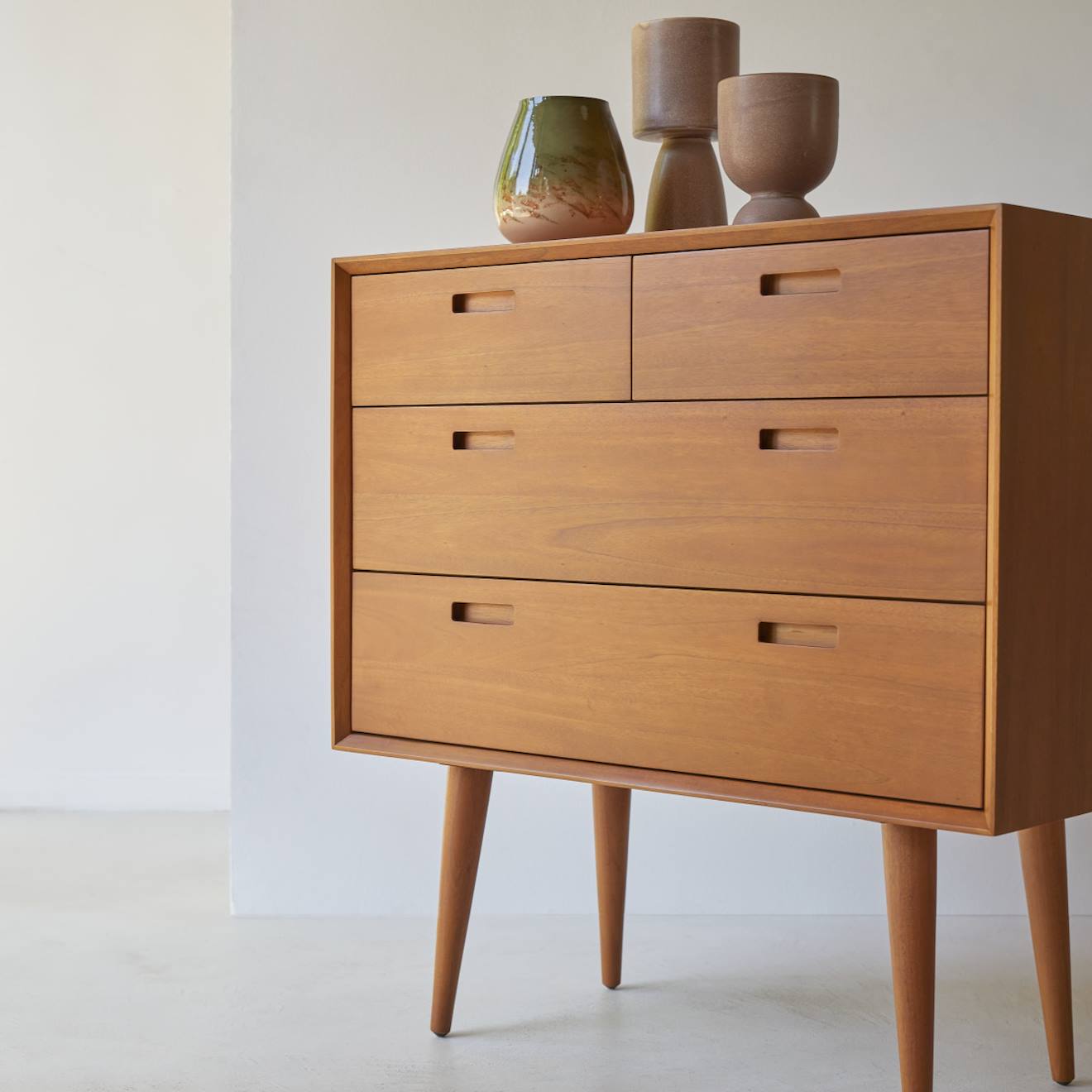 Commode Enfant En Bois D'acajou Massif 4 Tiroirs Magda 50's Naturel