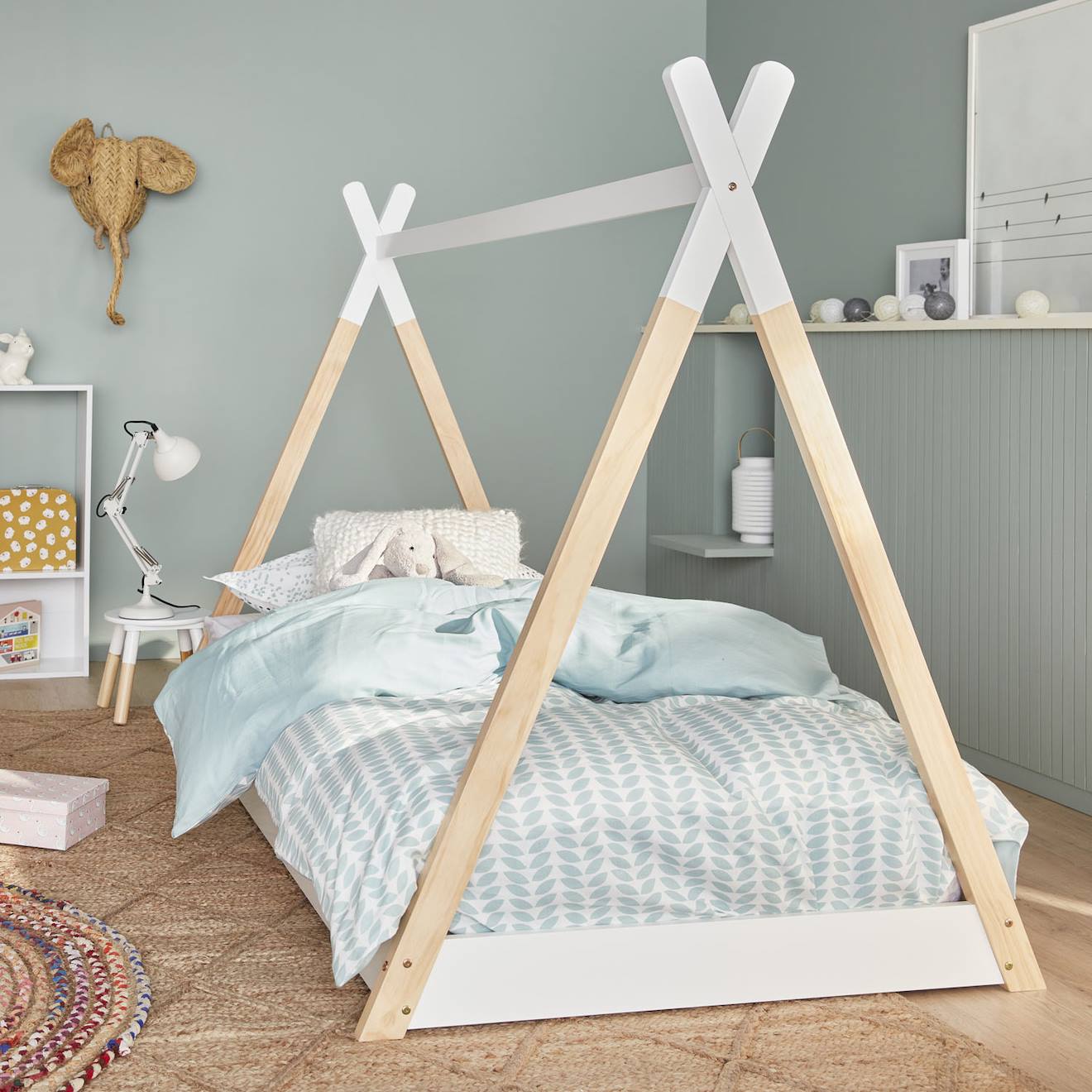 Lit Tipi Enfant Bois De Pin Sommier À Lattes Inclus Tobias Blanc