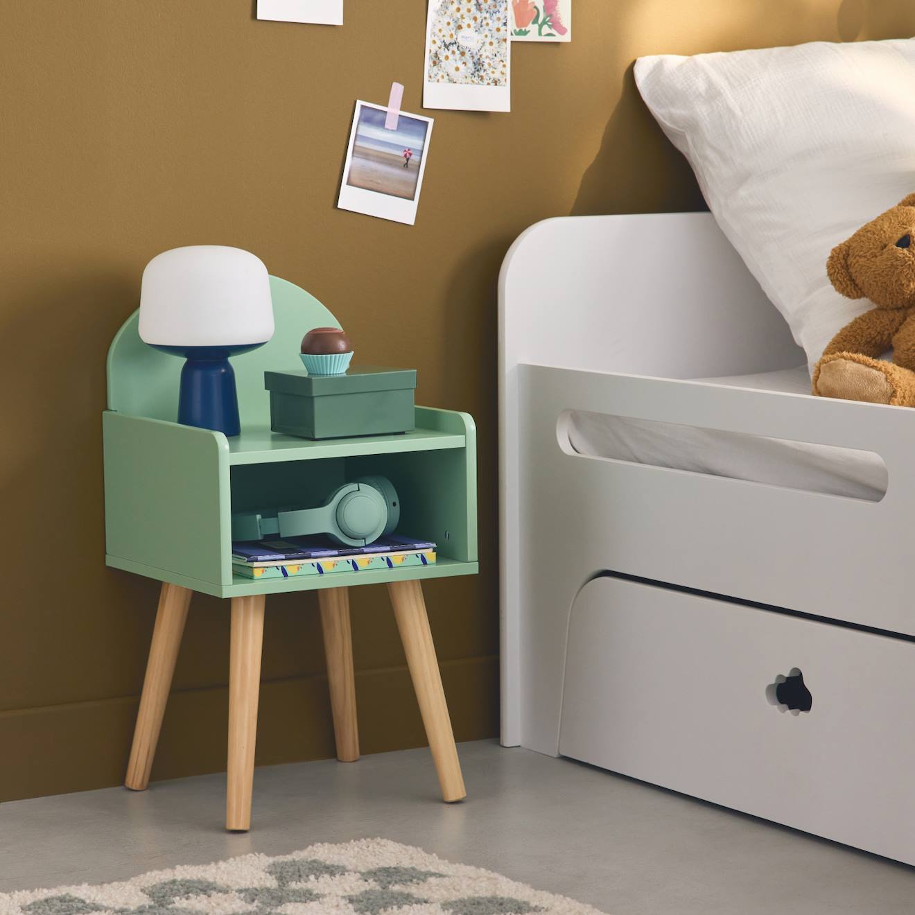 Table De Chevet Chambre Enfant Décor Bois Nephos Vert