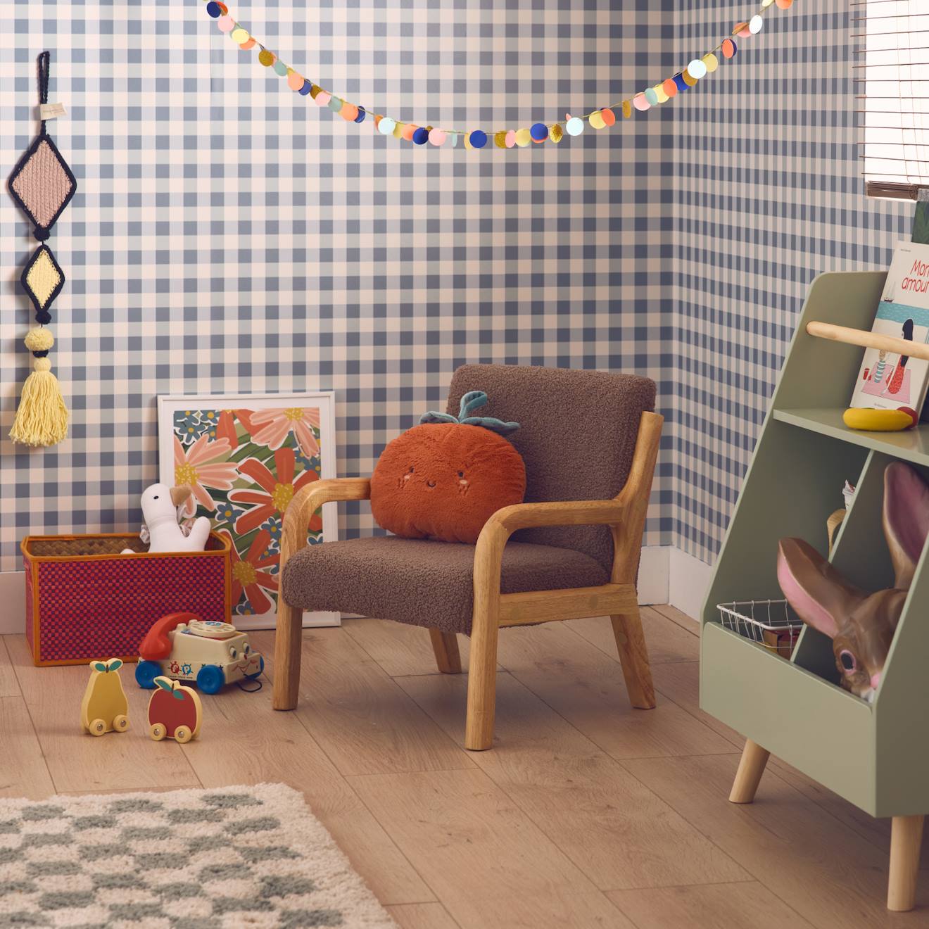 Fauteuil Scandinave Enfant Bois D'hévéa Et Bouclette Lorens Kids. Marron
