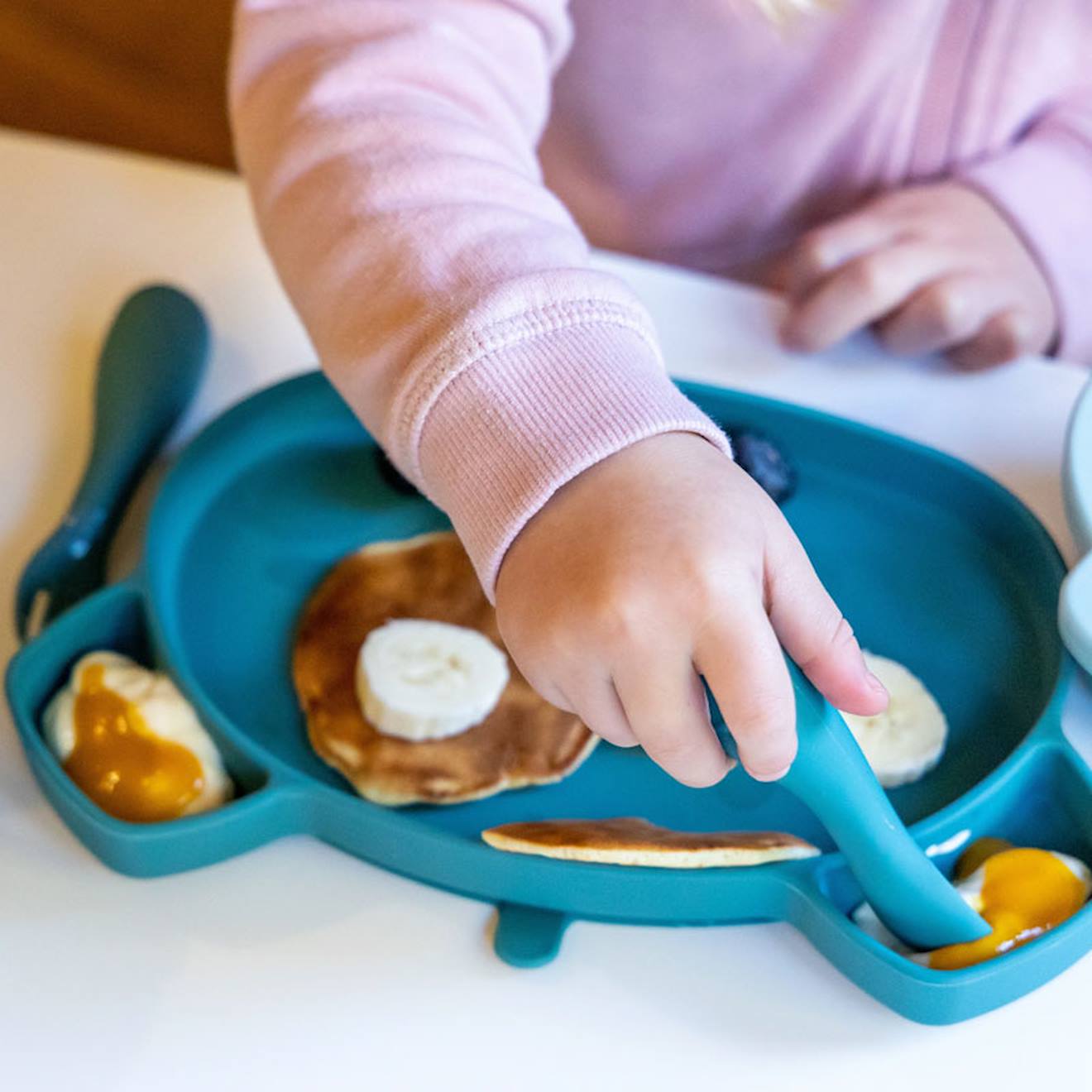 Assiette + Bol Ventousés En Silicone Ourson Bleu Bleu (TUMTUM) - Image 1