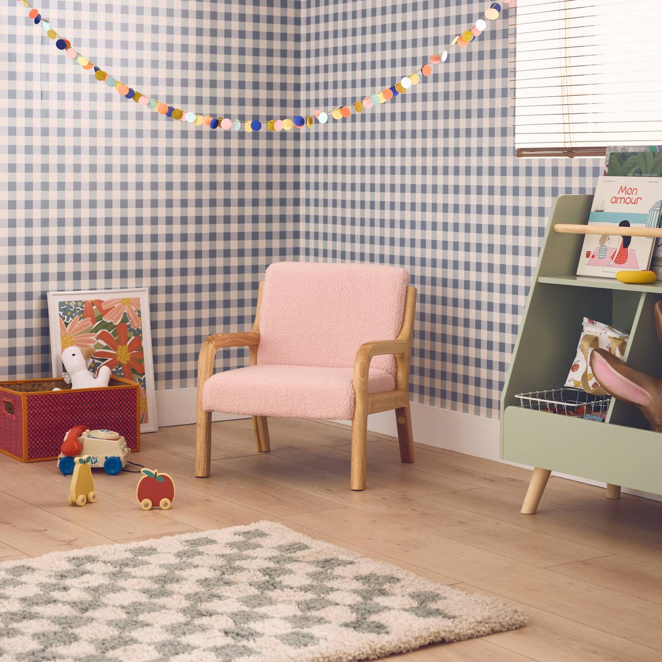 Fauteuil Scandinave Enfant Bois D'hévéa Et Bouclette Lorens Kids Rose