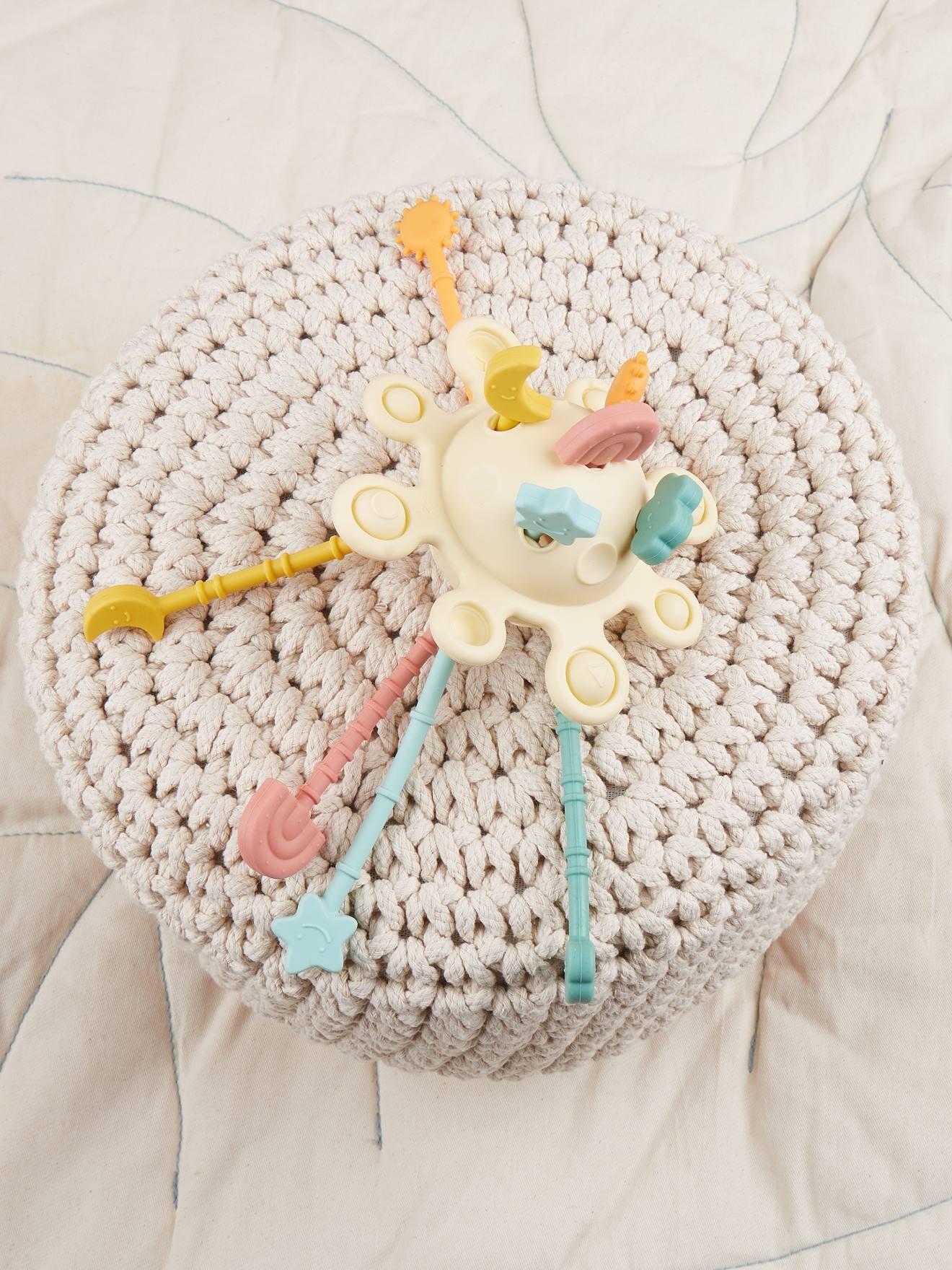 Jouet Sensoriel Planète Silicone Eucalyptus Banana (Bieco) - Image 2