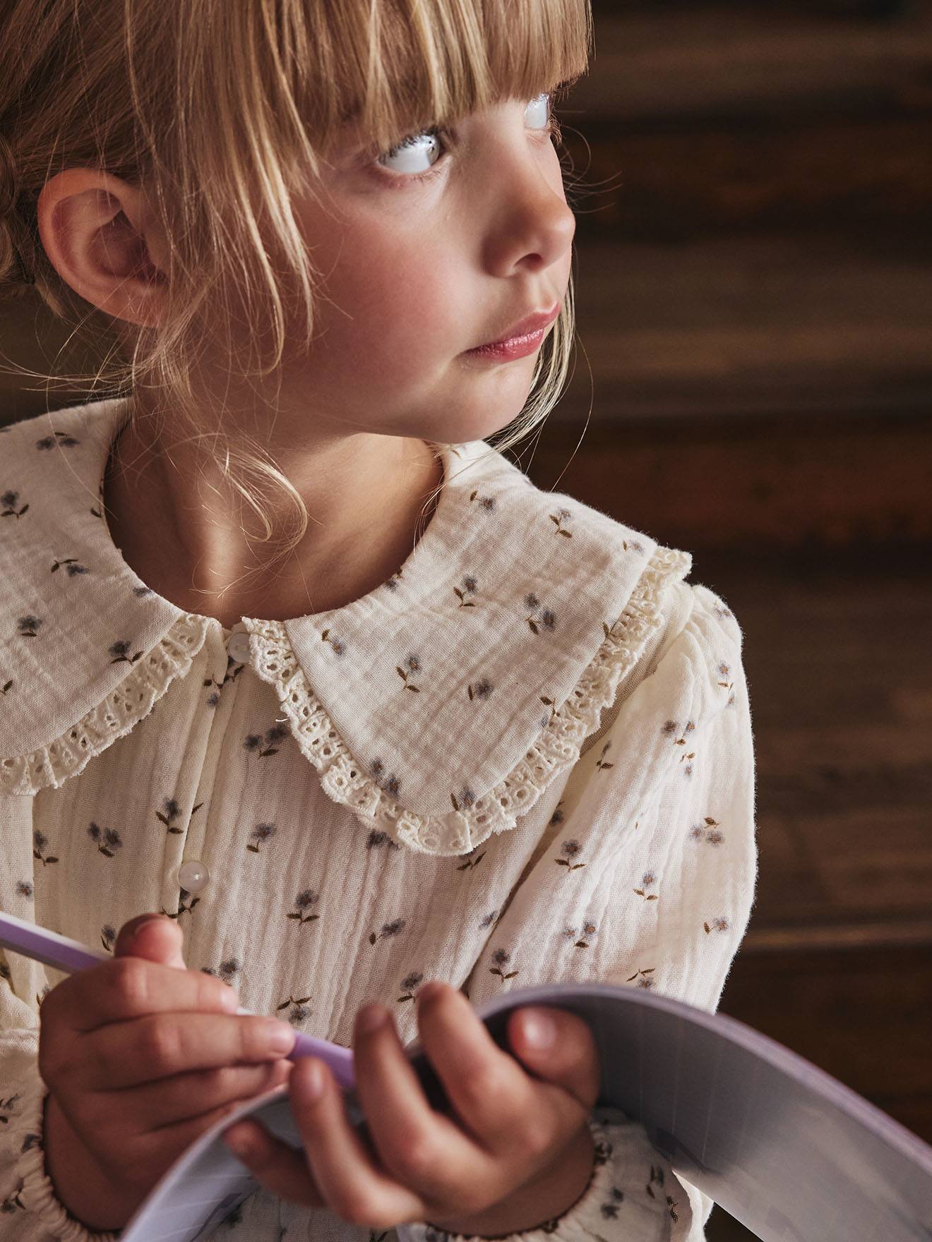 Chemise fille gaze de coton col brod cru 23€