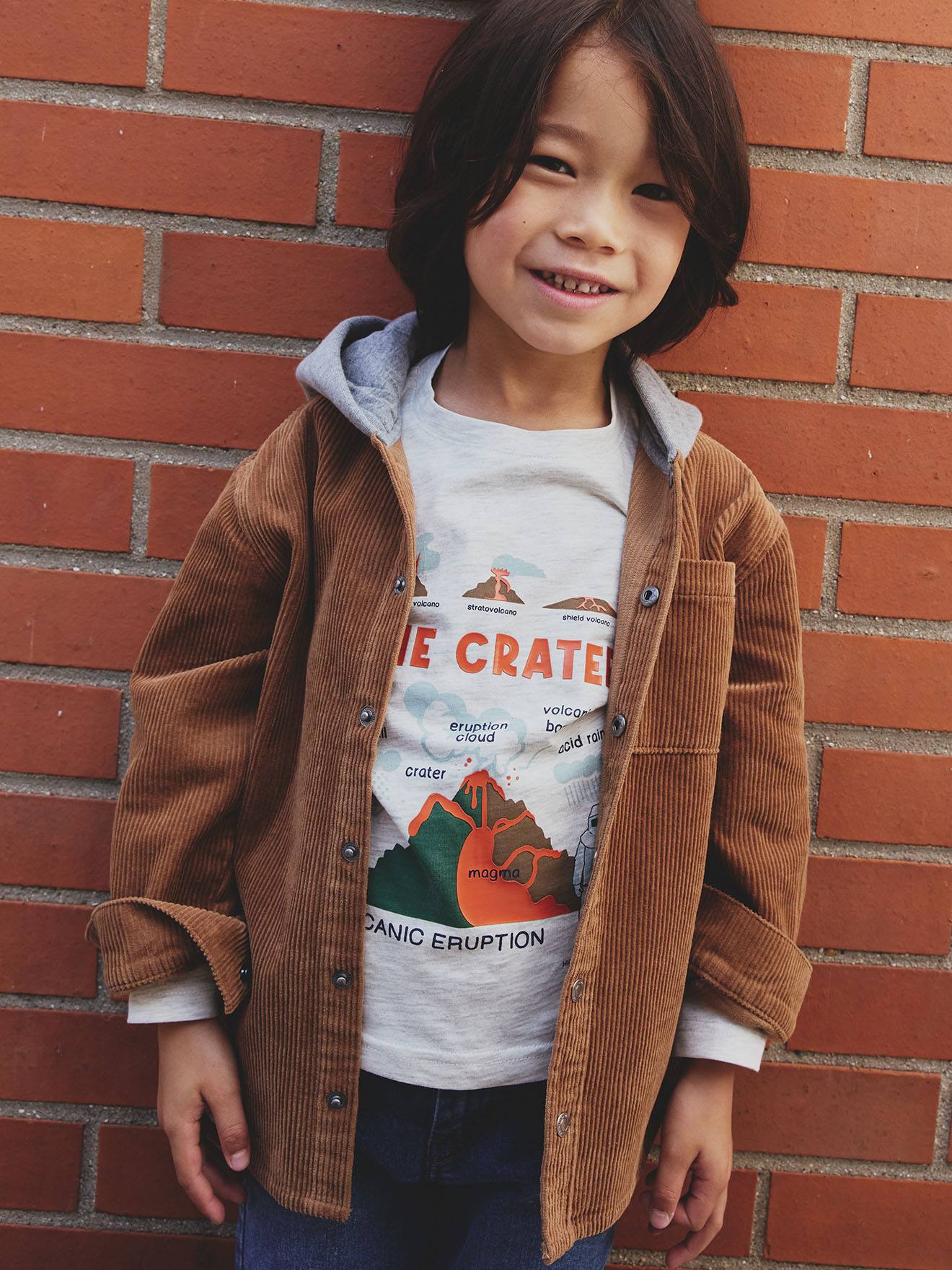Chemise en velours garon capuche molleton camel 16$