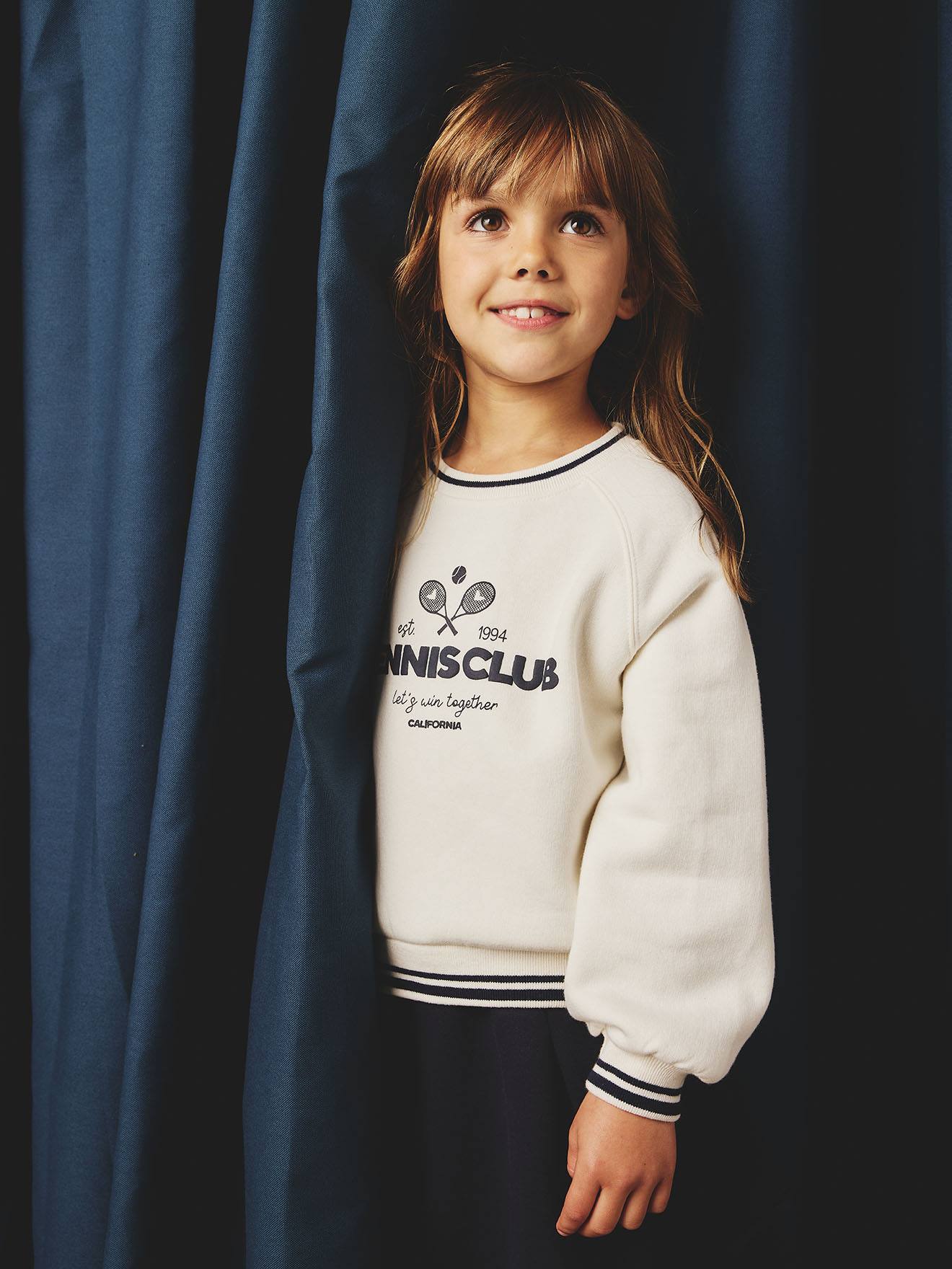 Sweat sport motif tennis club fille cru 23 €