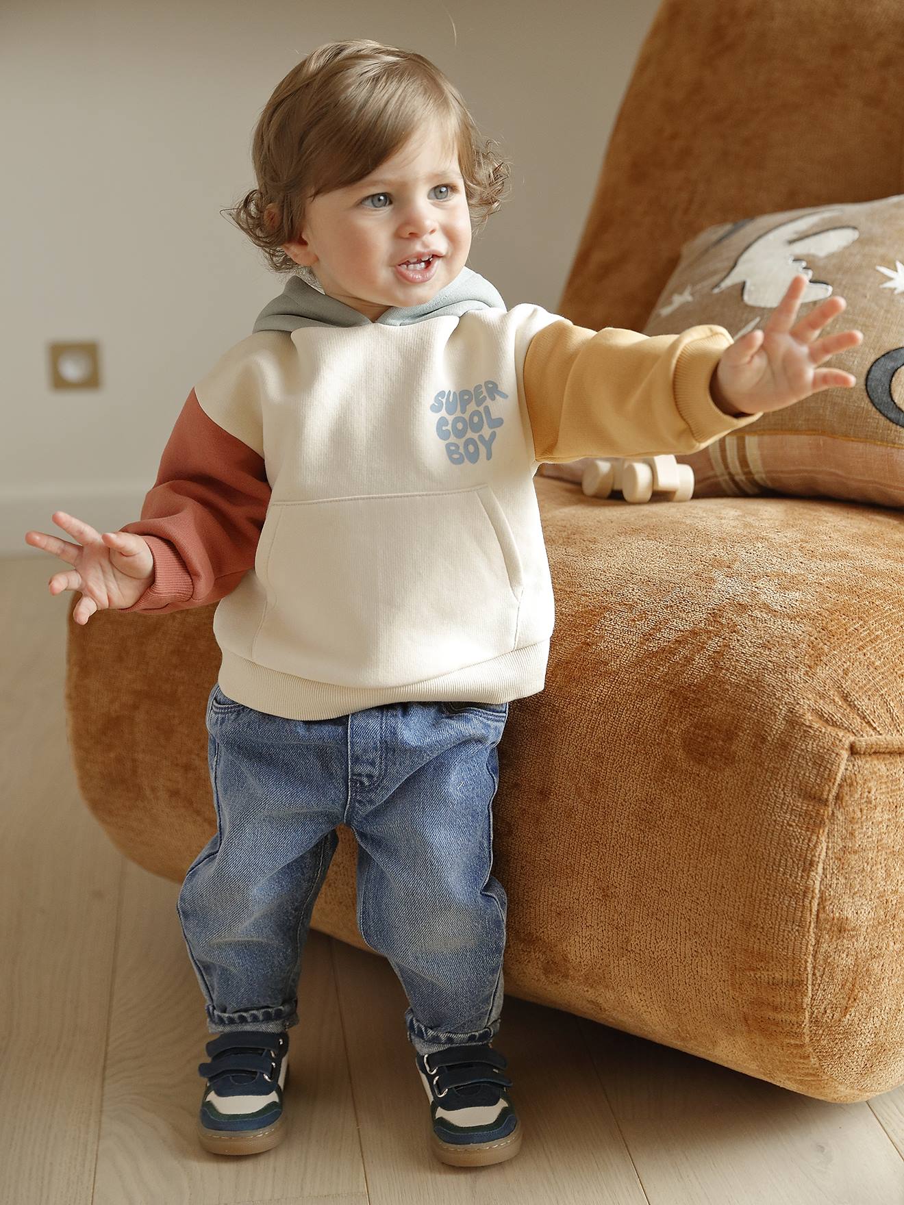 Ensemble bébé sweat-shirt à capuche + Jean multicolore