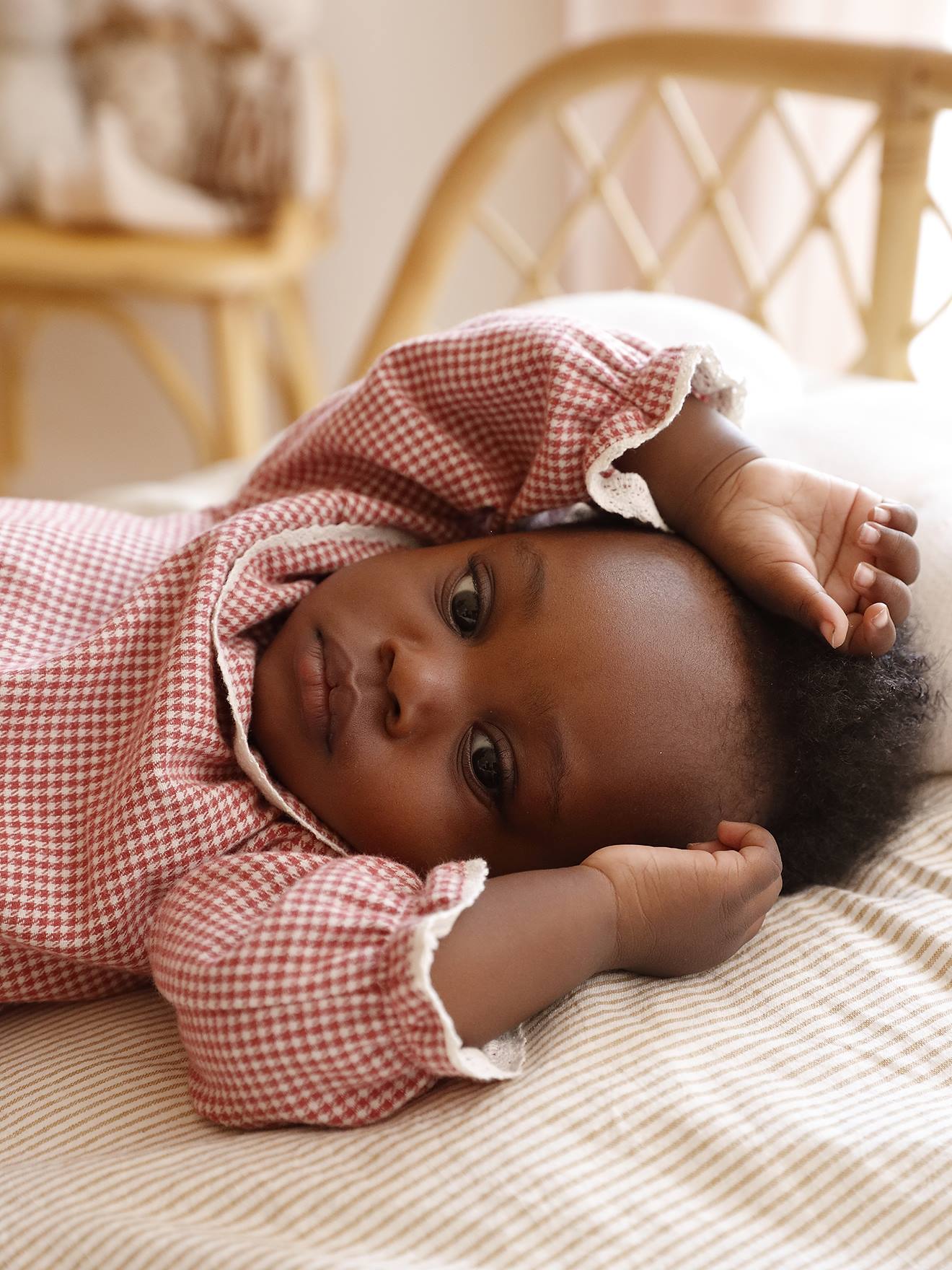 Blouse naissance en flanelle vichy avec col volanté écru