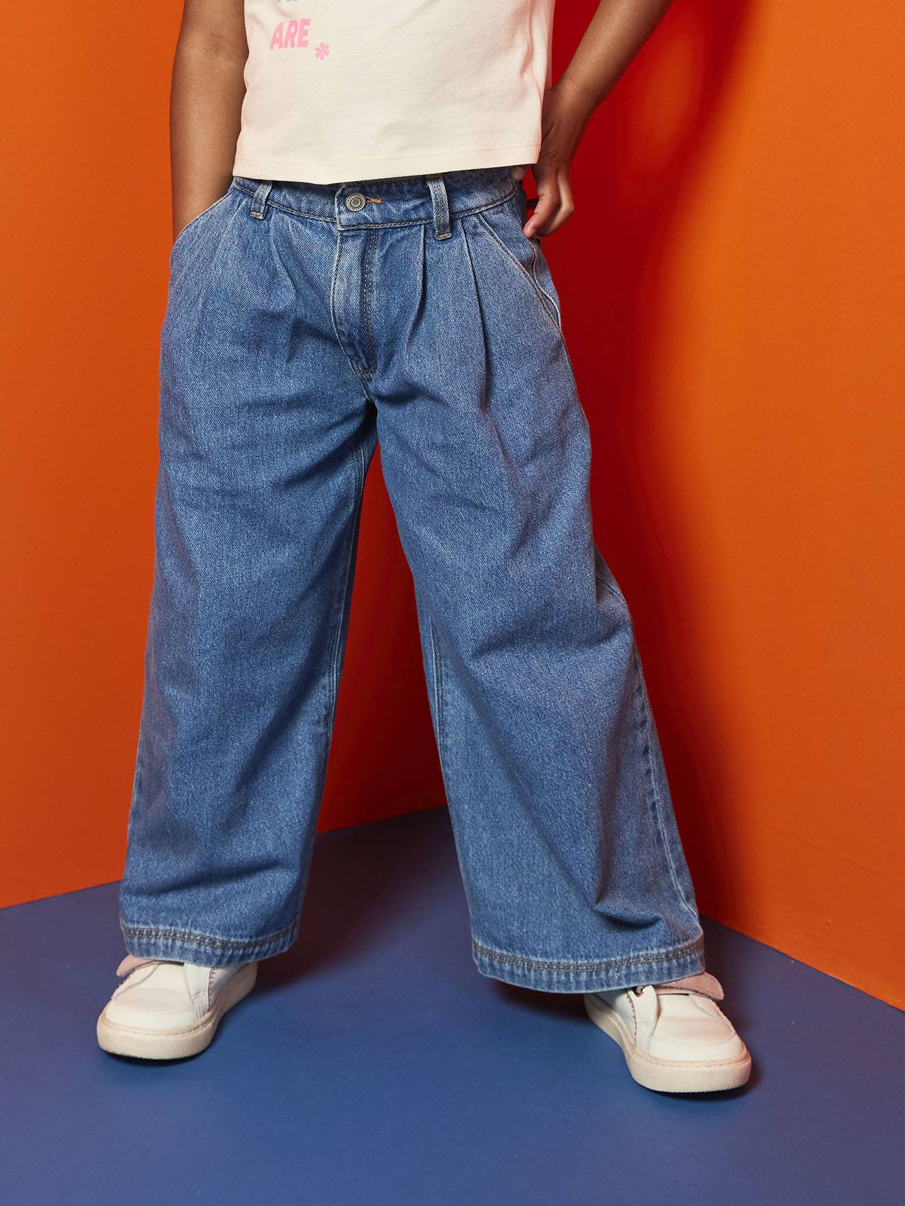 Jean fille large à pinces bleu moyen