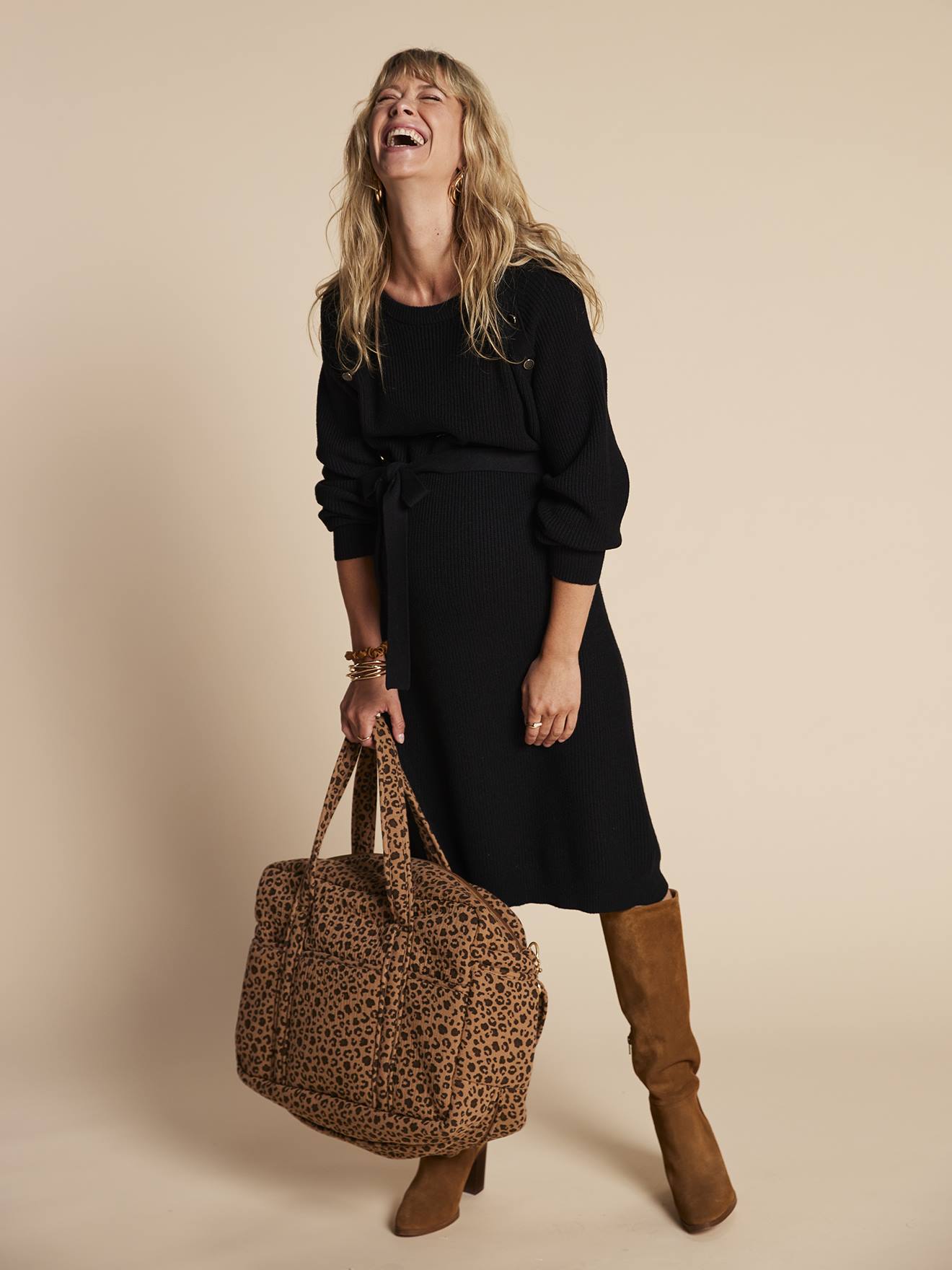 Robe en tricot grossesse et allaitement noir