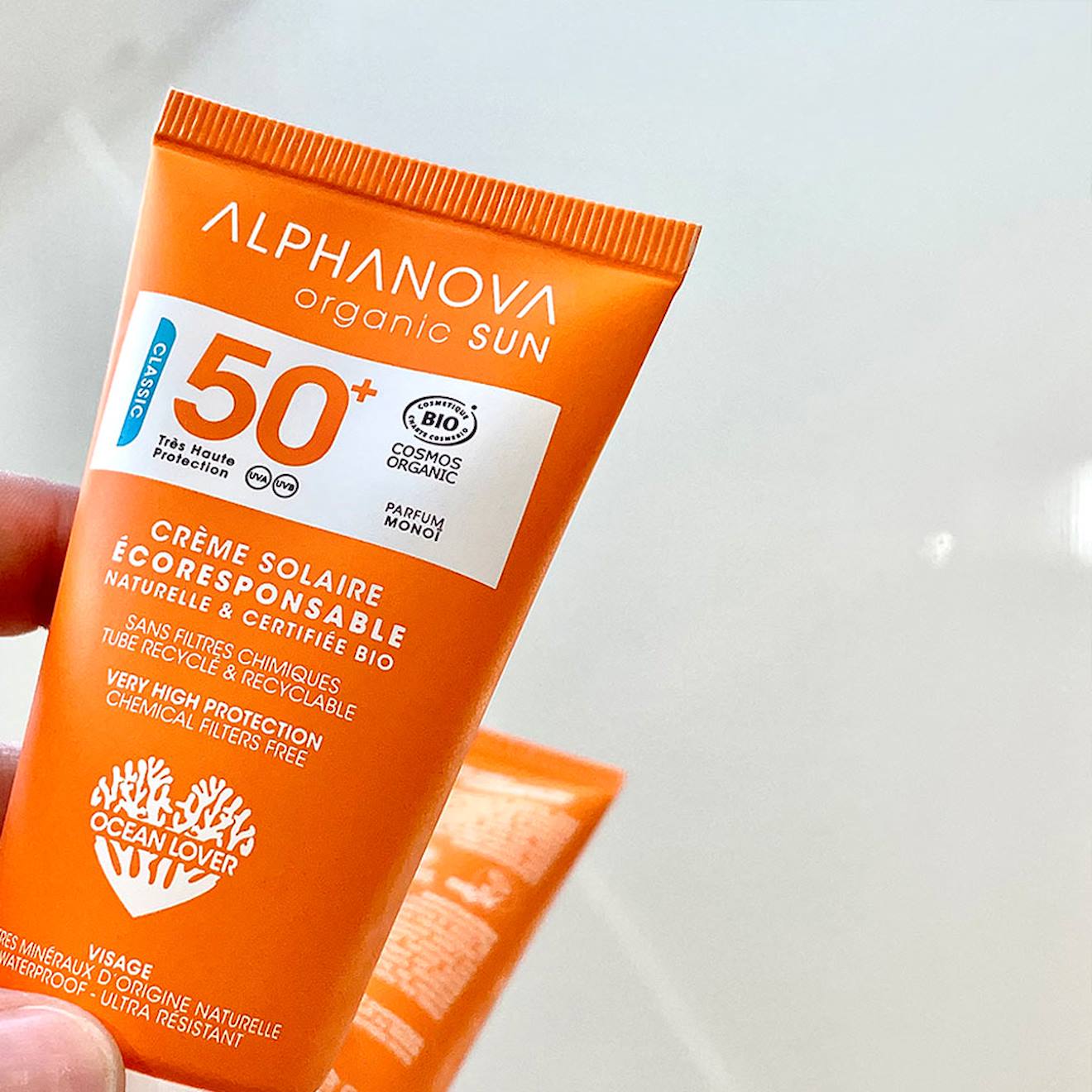 Lait Solaire Visage Familial Spf 50 Blanc (Alphanova) - Image 1