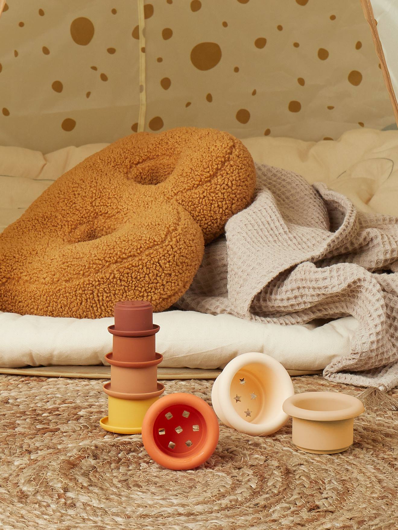 Tour À Empiler Silicone - Gobelets Empilables Chocolate Bliss (Bieco) - Image 1