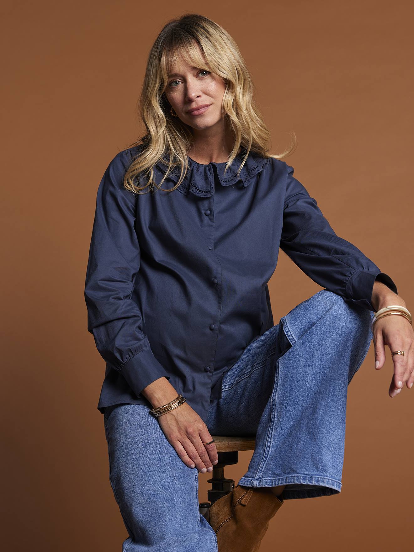 Blouse grossesse et allaitement à volants bleu nuit