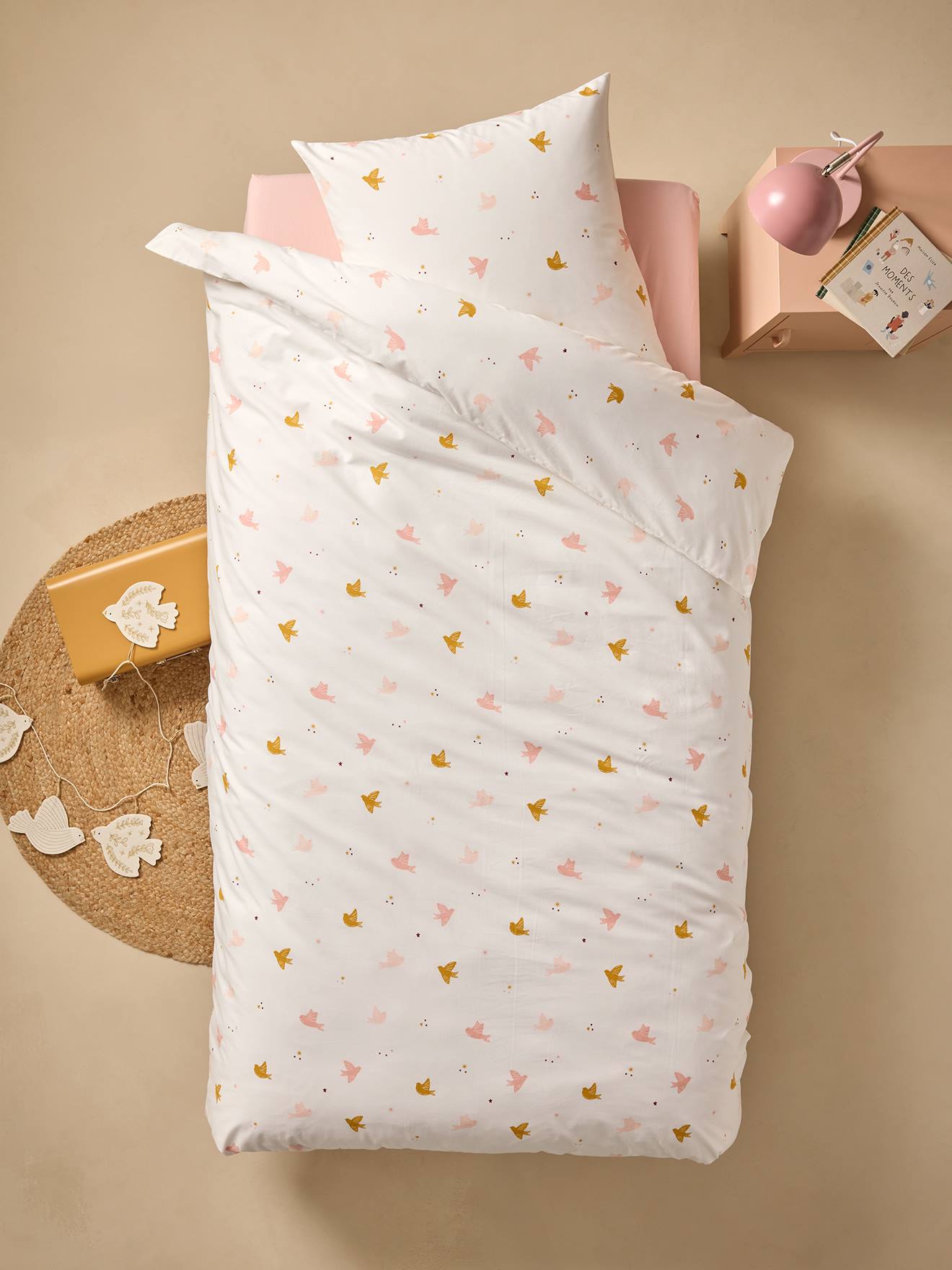 Parure housse de couette et taie d'oreiller HIRONDELLES, avec coton recyclé blanc imprimé