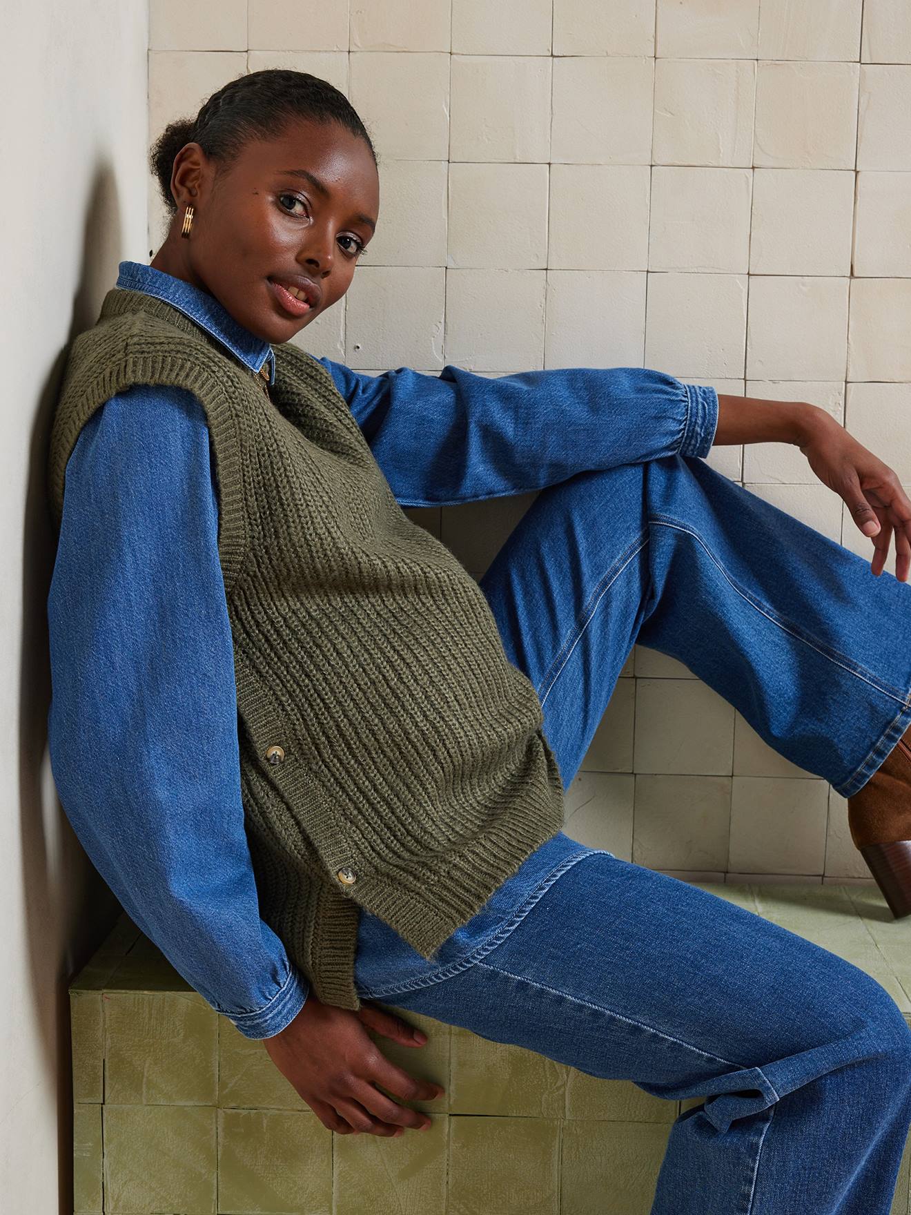 Pull sans manches côtes perlées de grossesse kaki