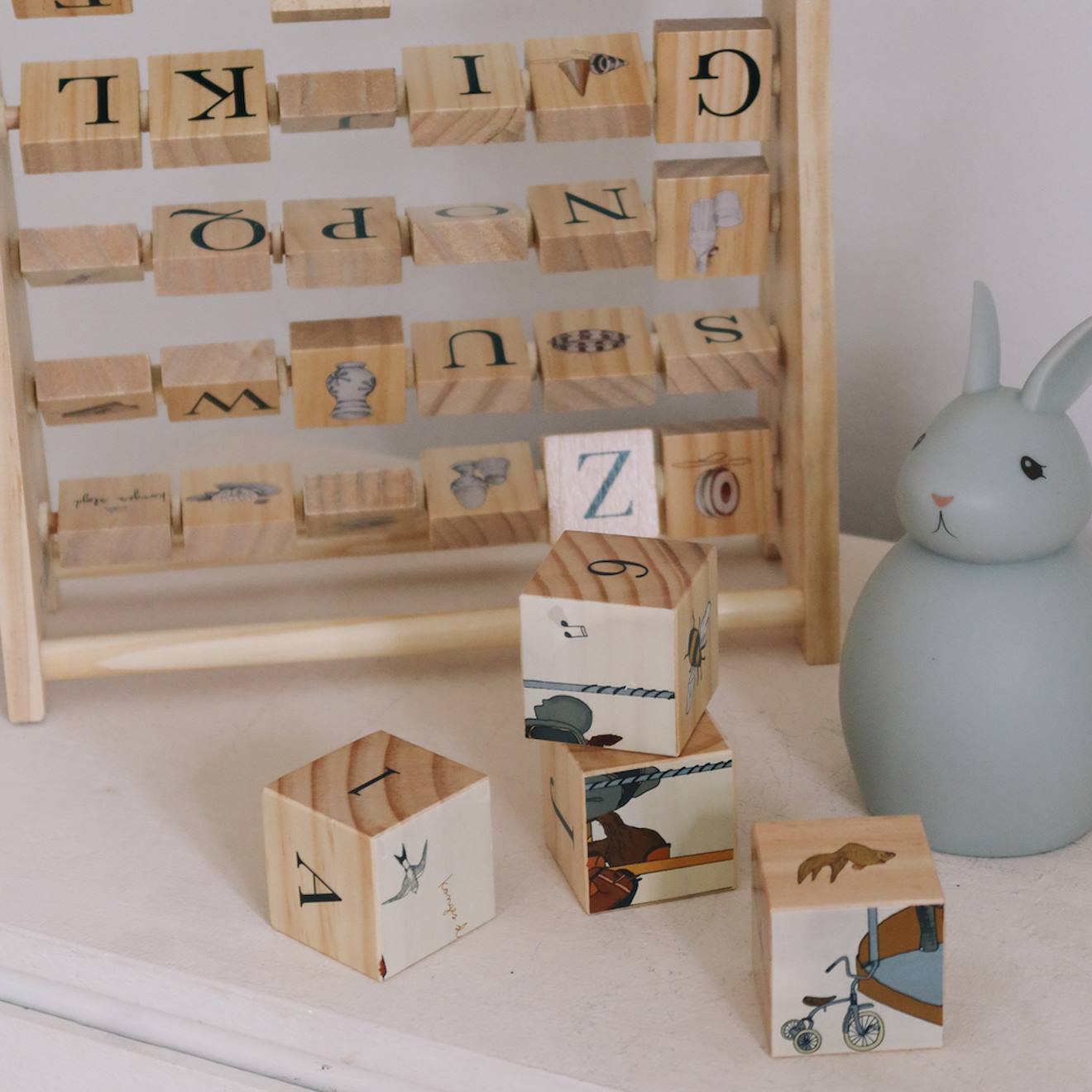 Cadre De Cubes En Bois Abécédaire Beige, Noir (Konges Slojd) - Image 1