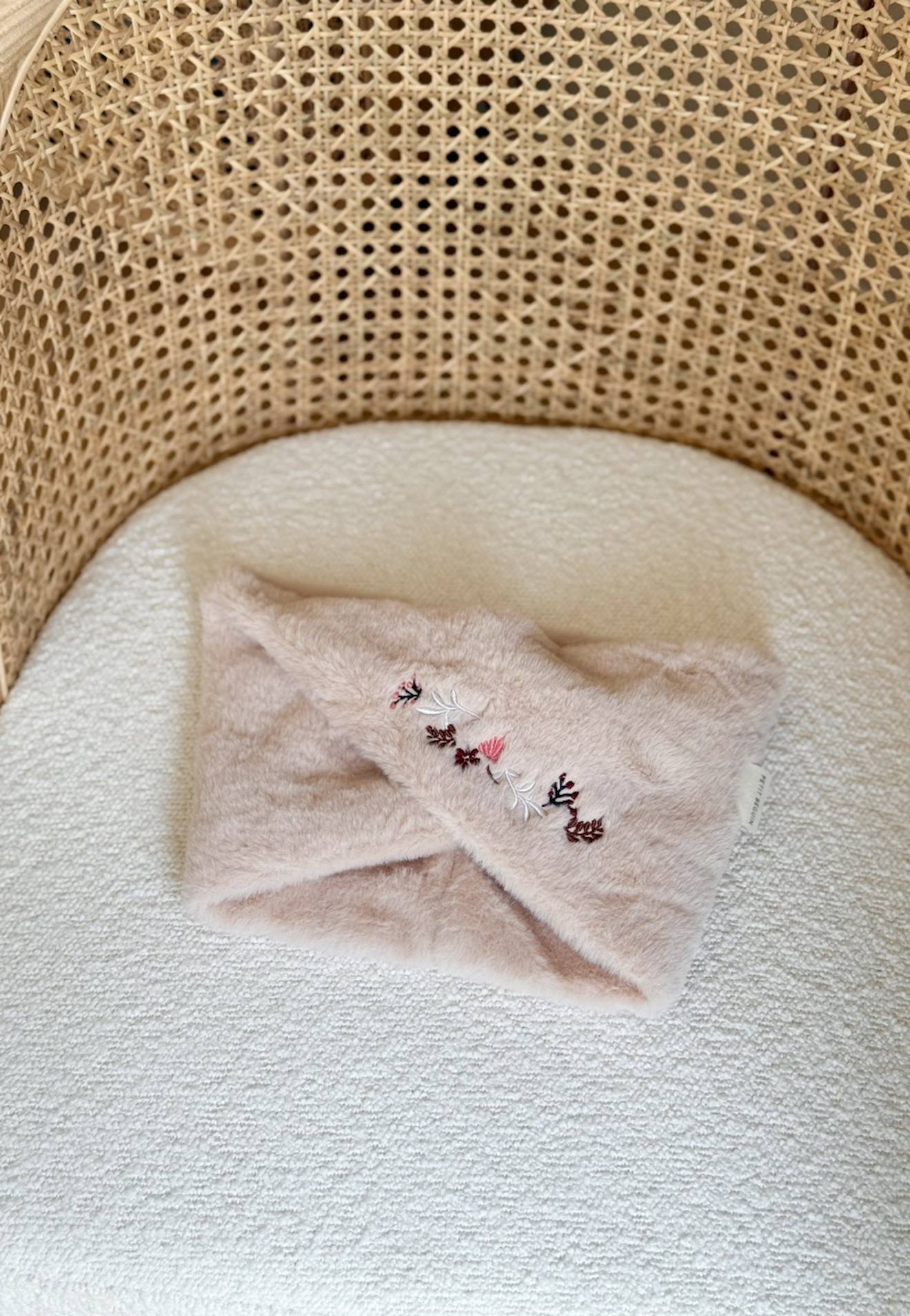Cache Cou Enfant Yz Rose 5 €