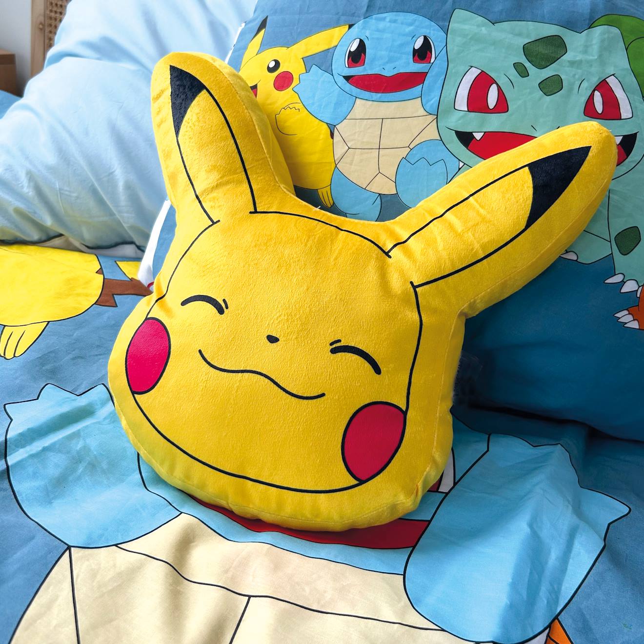 Coussin Forme Imprimé 100% Polyester, Pokemon Yellow Jaune