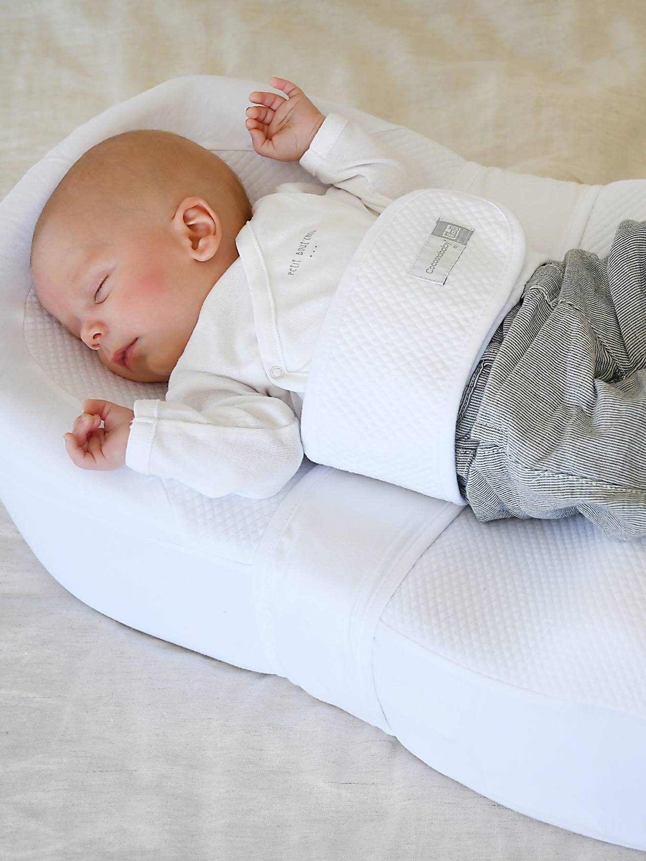 Cocon bébé Cocoonababy blanc (Red Castle) - Image 2