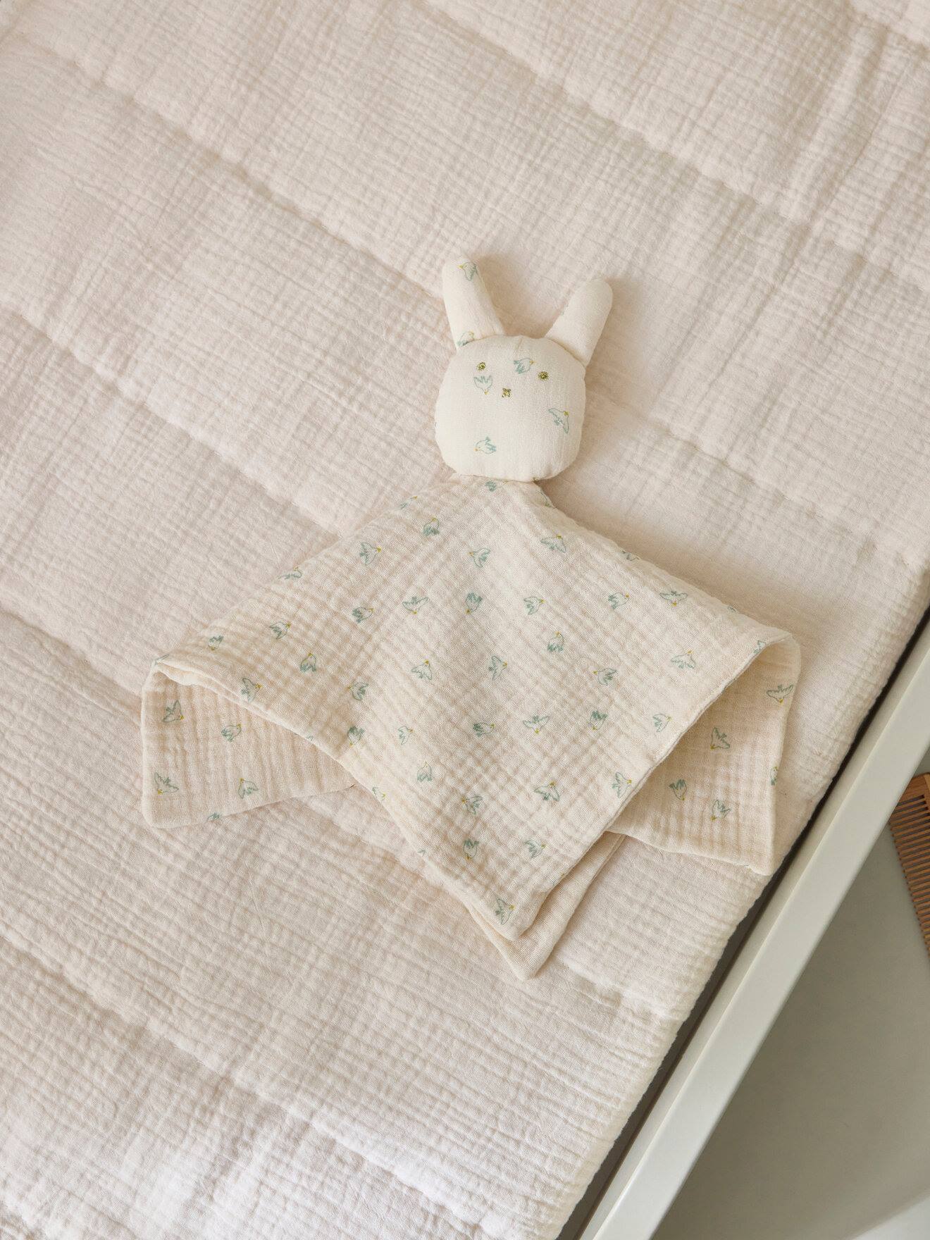 Doudou Lapin Gaze De Coton Biologique - Imprimé Hirondelles Imprimé Hirondelles