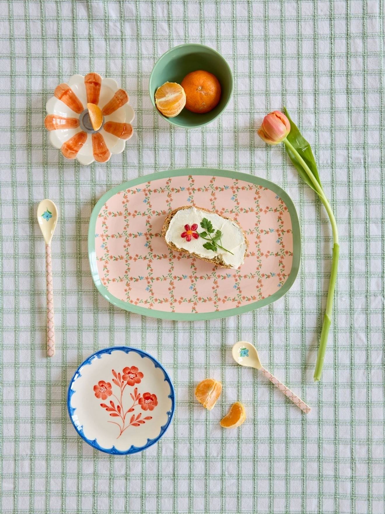Assiette rectangulaire en mélamine CHECKERED STENCIL rice rose