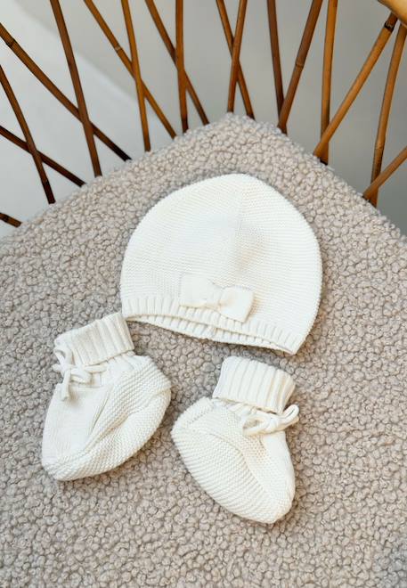 Petit Beguin - Turban Bébé Et Chaussons En Tricot Hello Baby Ecru